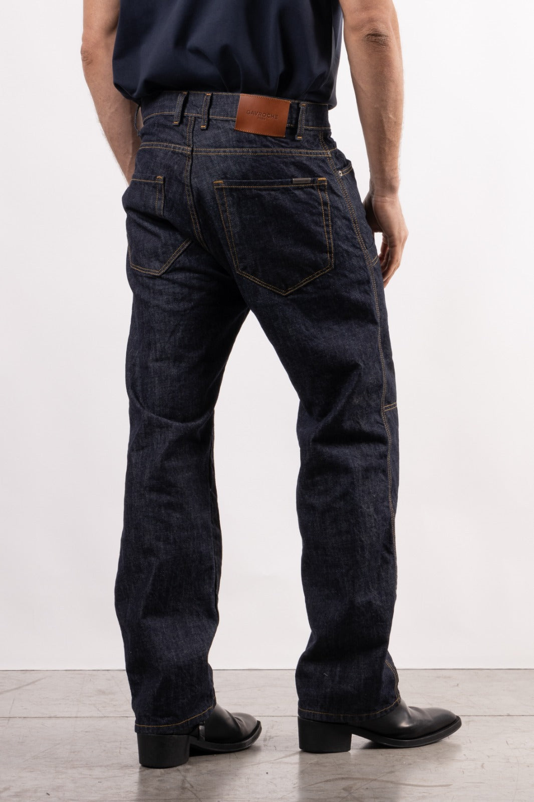 Jeans worked Osaka