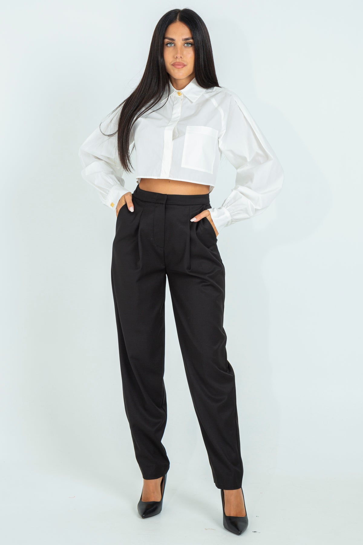 Crop shirt with front pocket