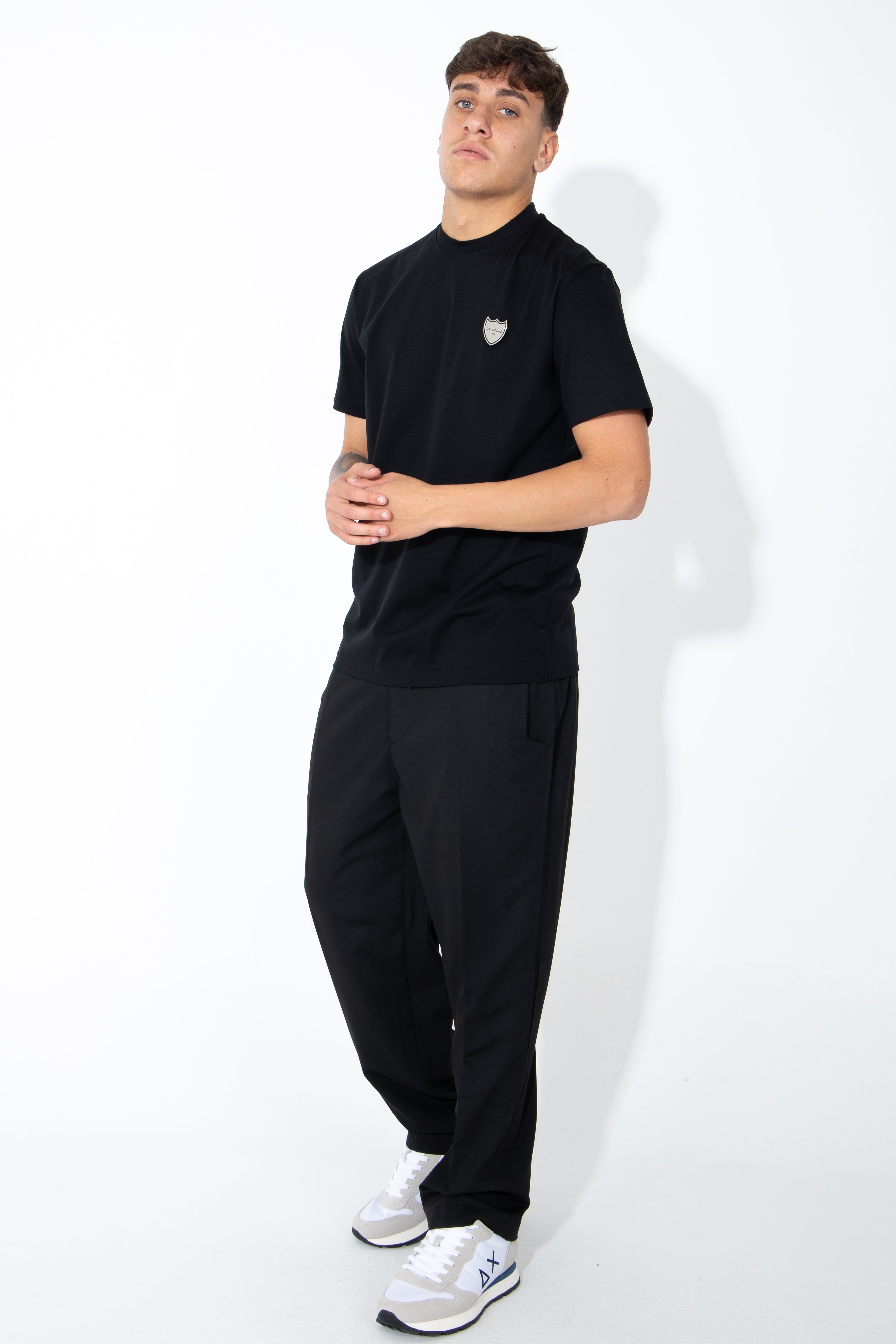 T-shirt con stemma logato