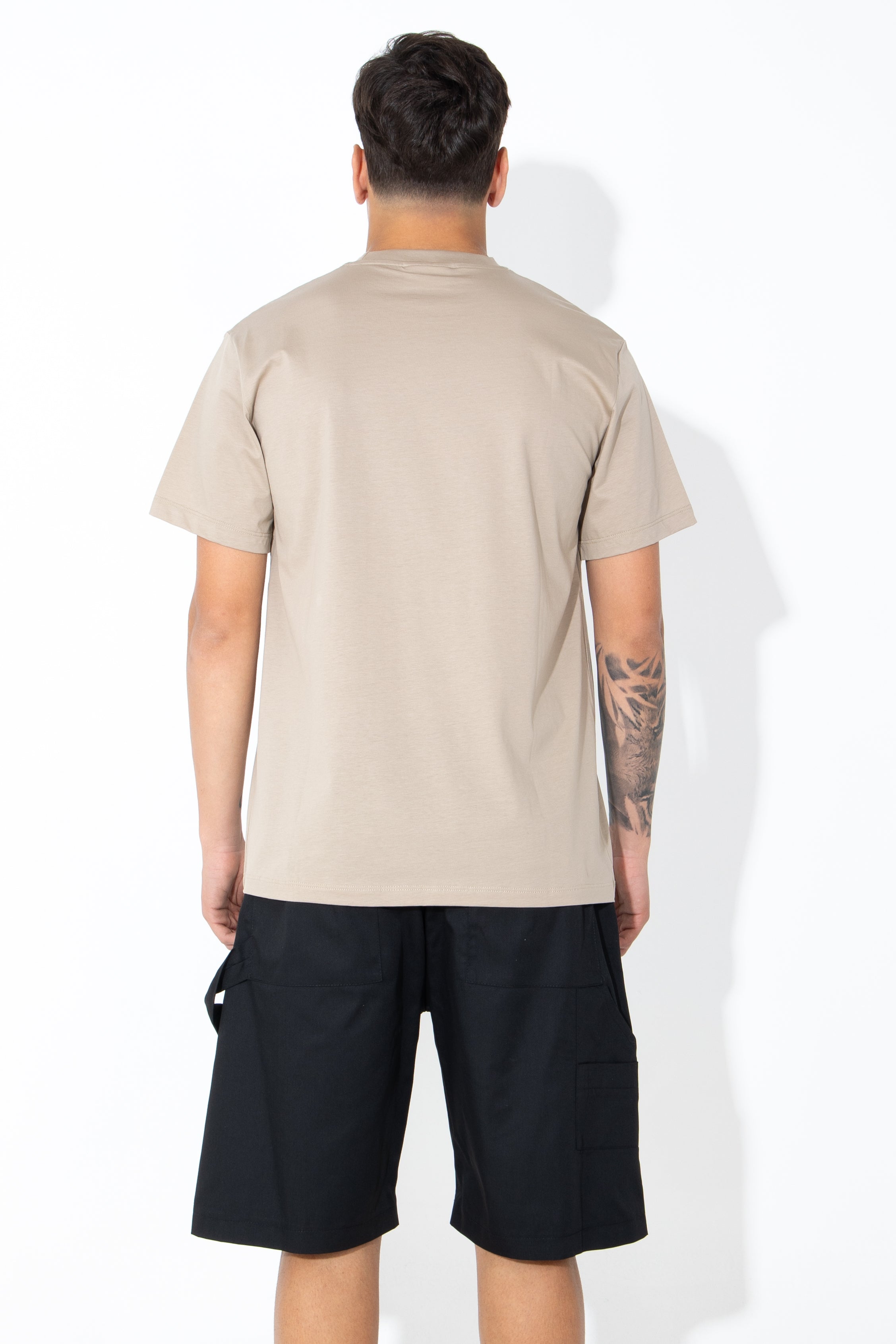 T-shirt con logo applicato