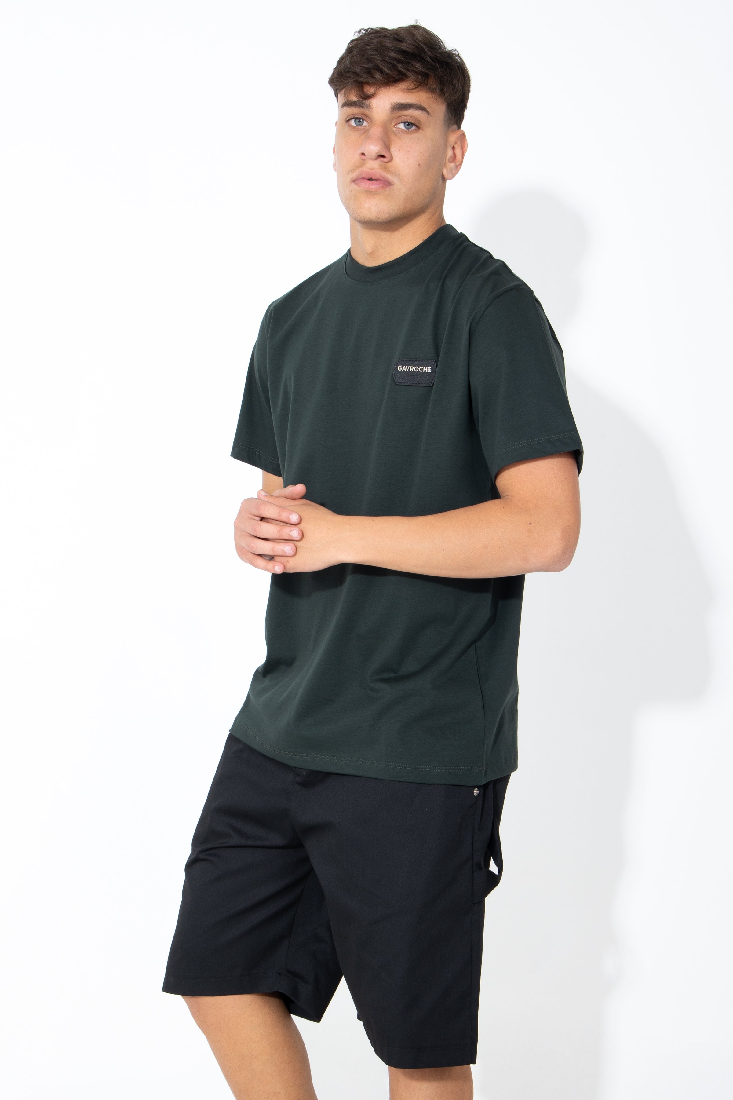 T-shirt con logo applicato