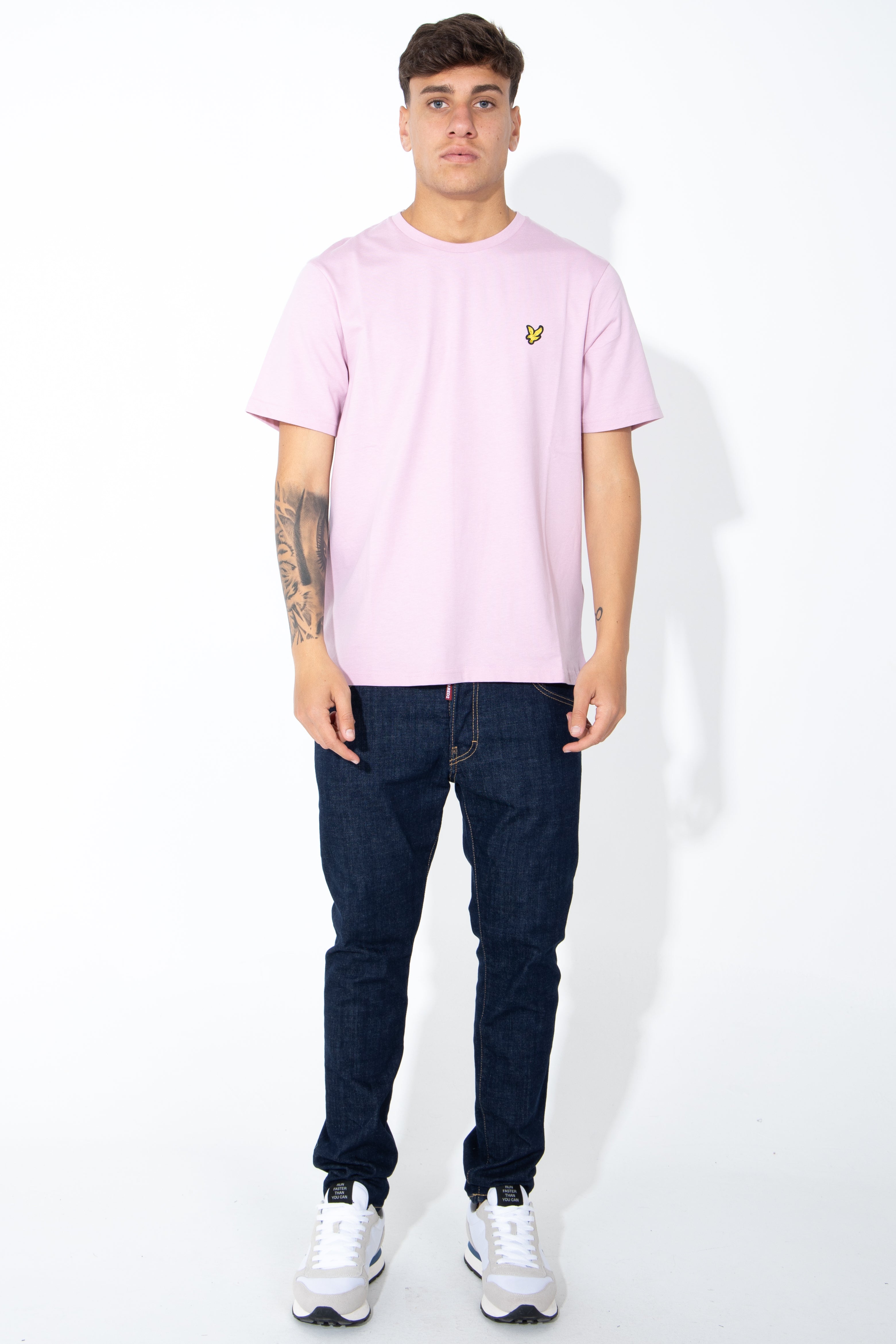 T-shirt con logo giallo