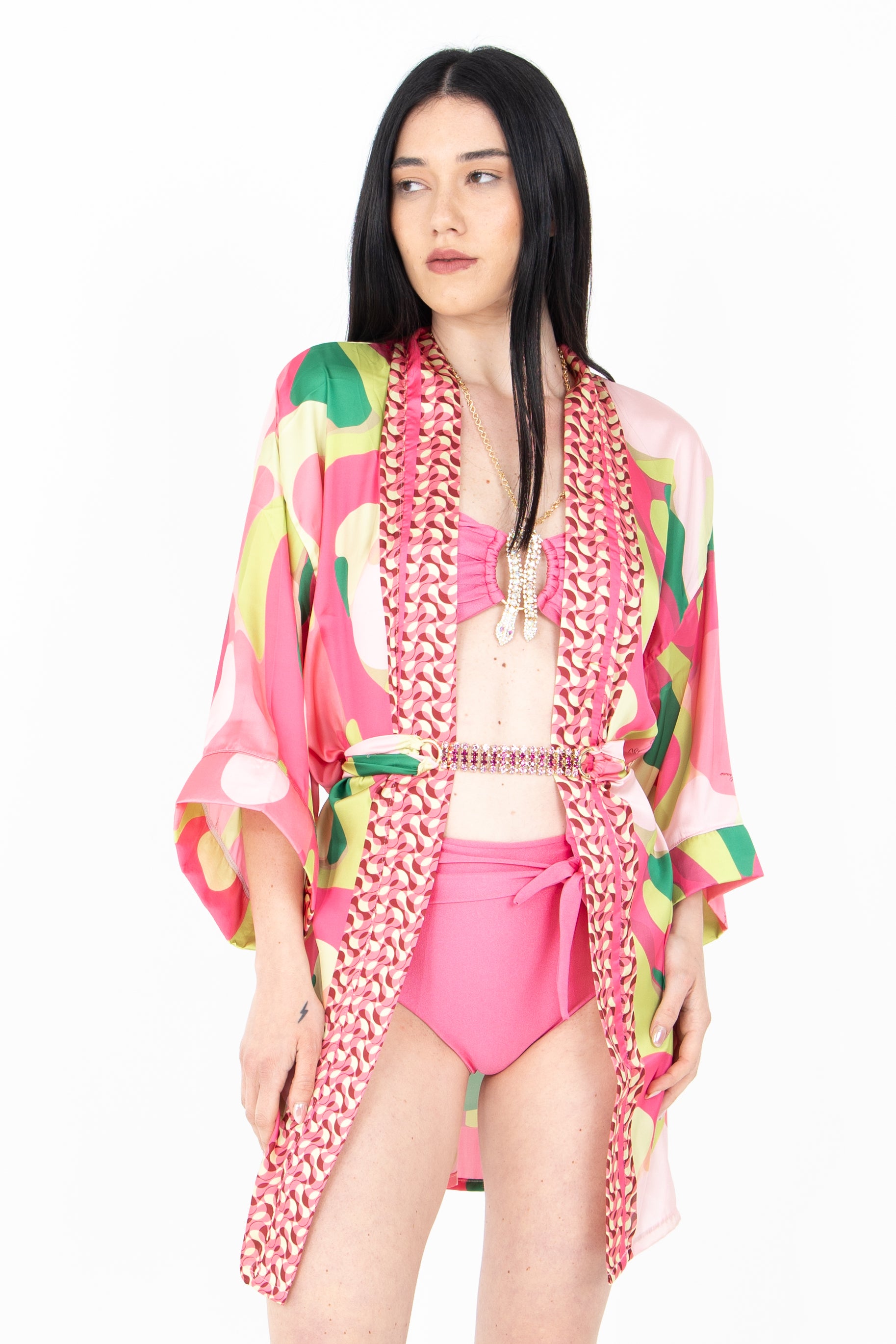 Kimono corto con profilo a contrasto