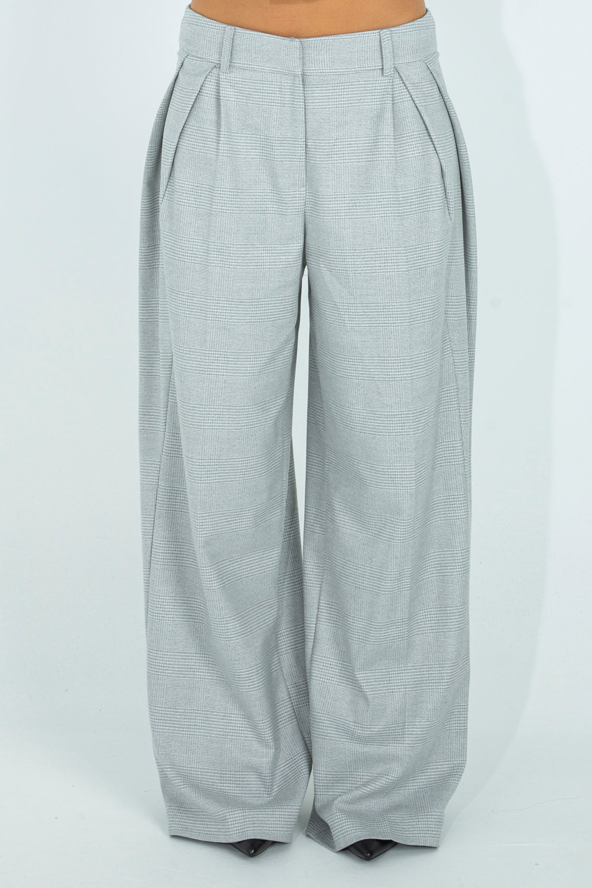 Baggy suit trousers