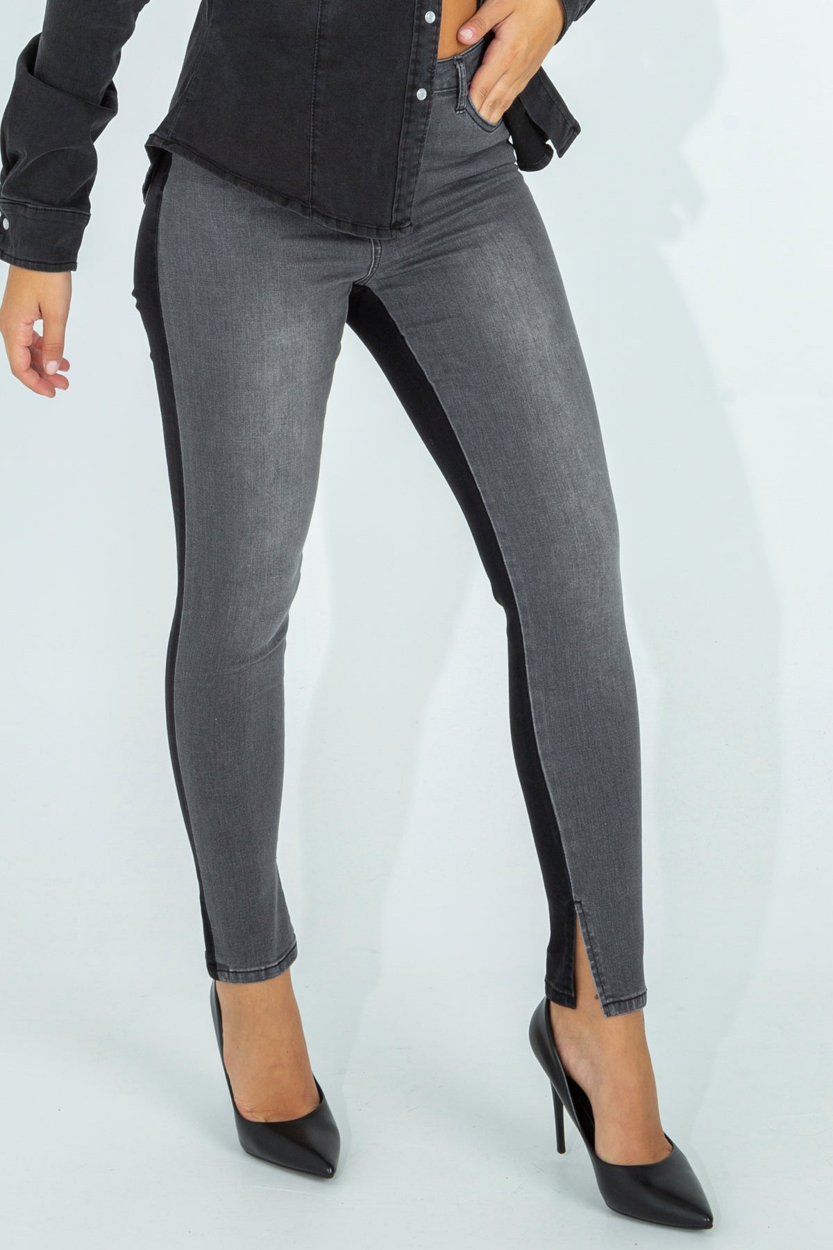 Two-tone skinny jeans