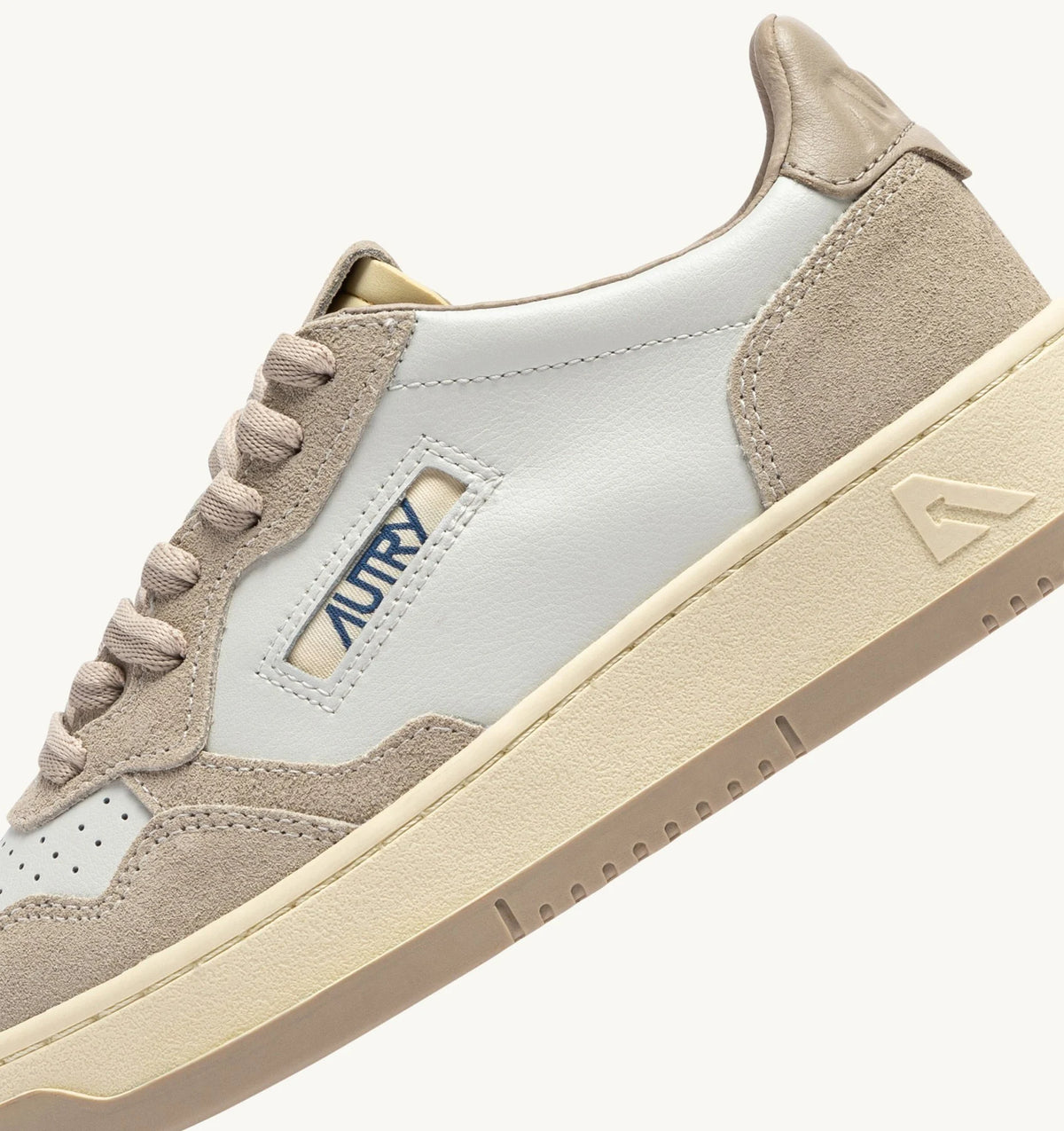 SNEAKERS MEDALIST LOW