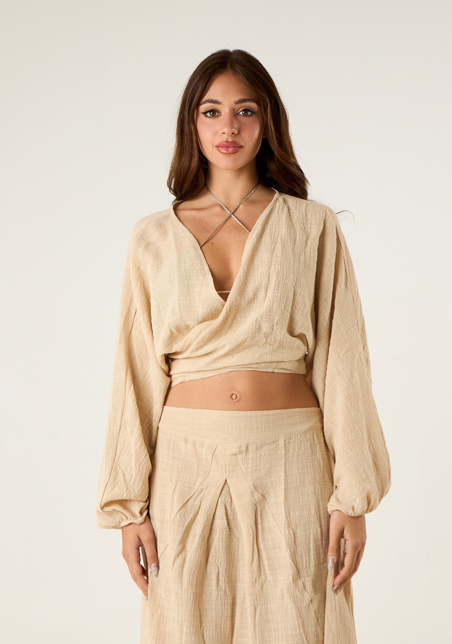 Top crop in tessuto naturale