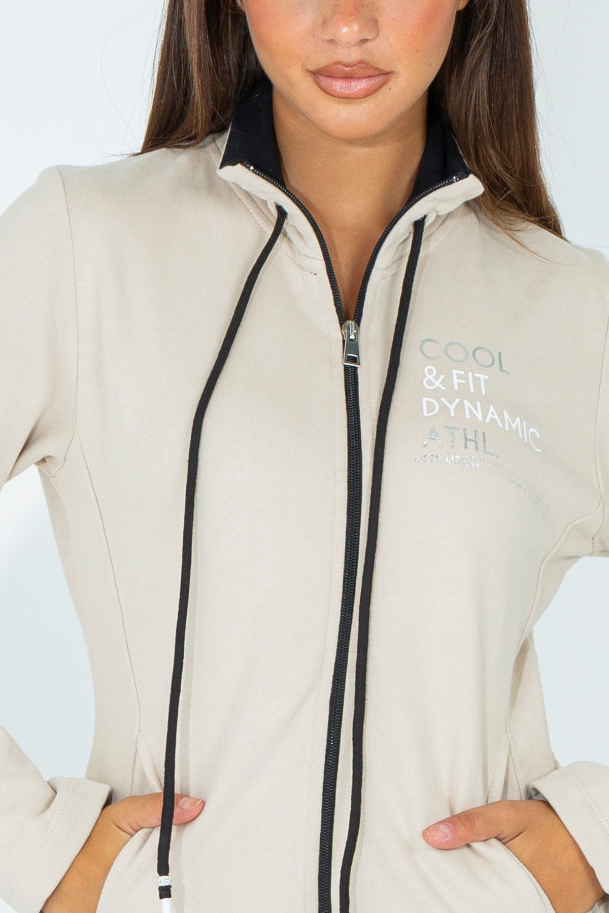 Full zip sweatshirt with long drawstring