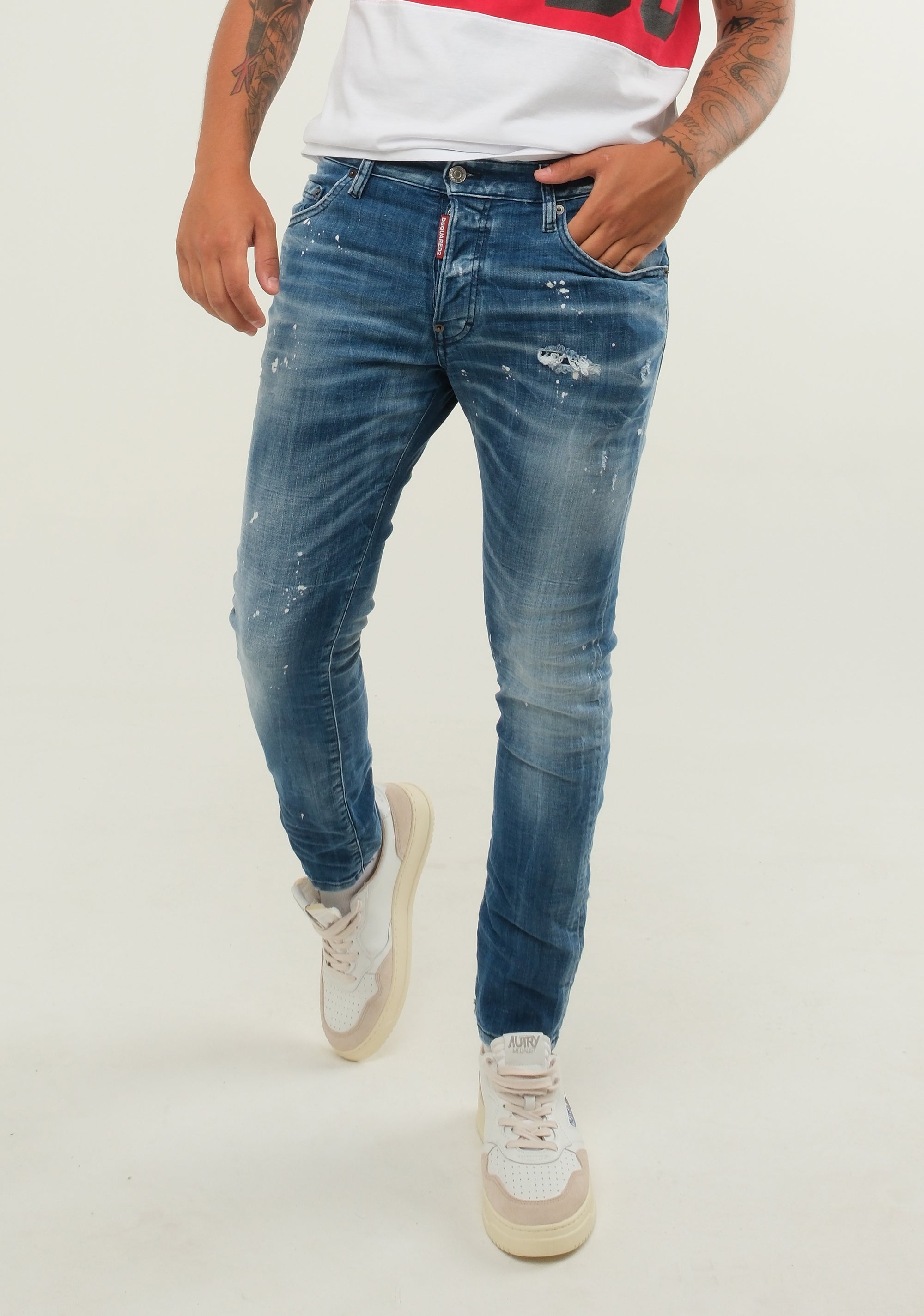 Jeans ad effetto invecchiato