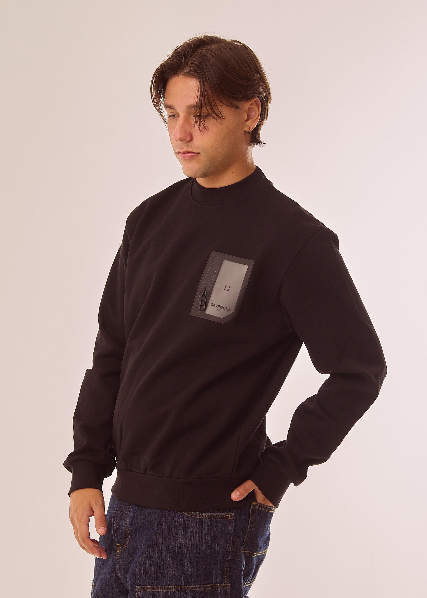 Felpa girocollo con patch logato