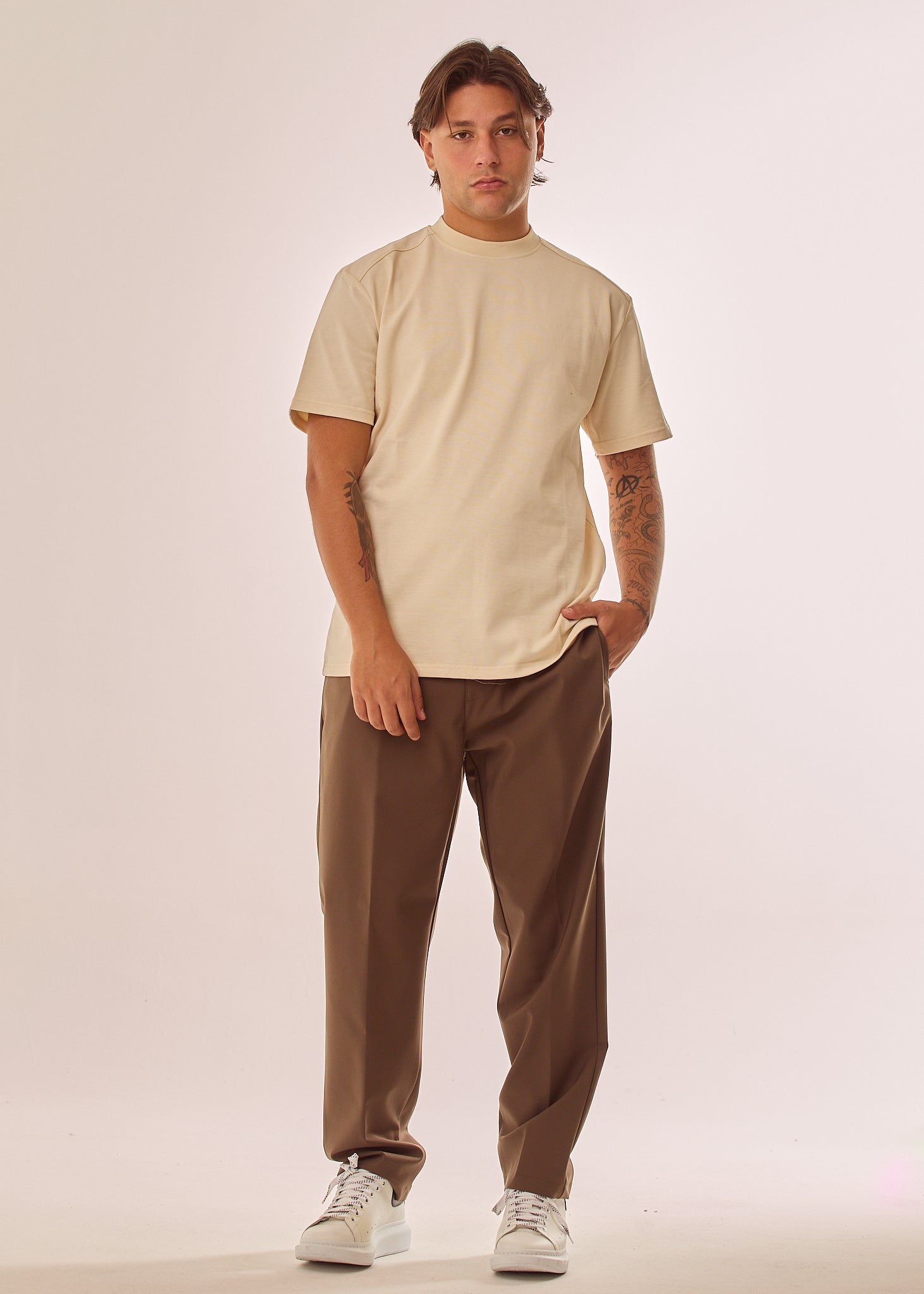 Pantalone a taglio classico