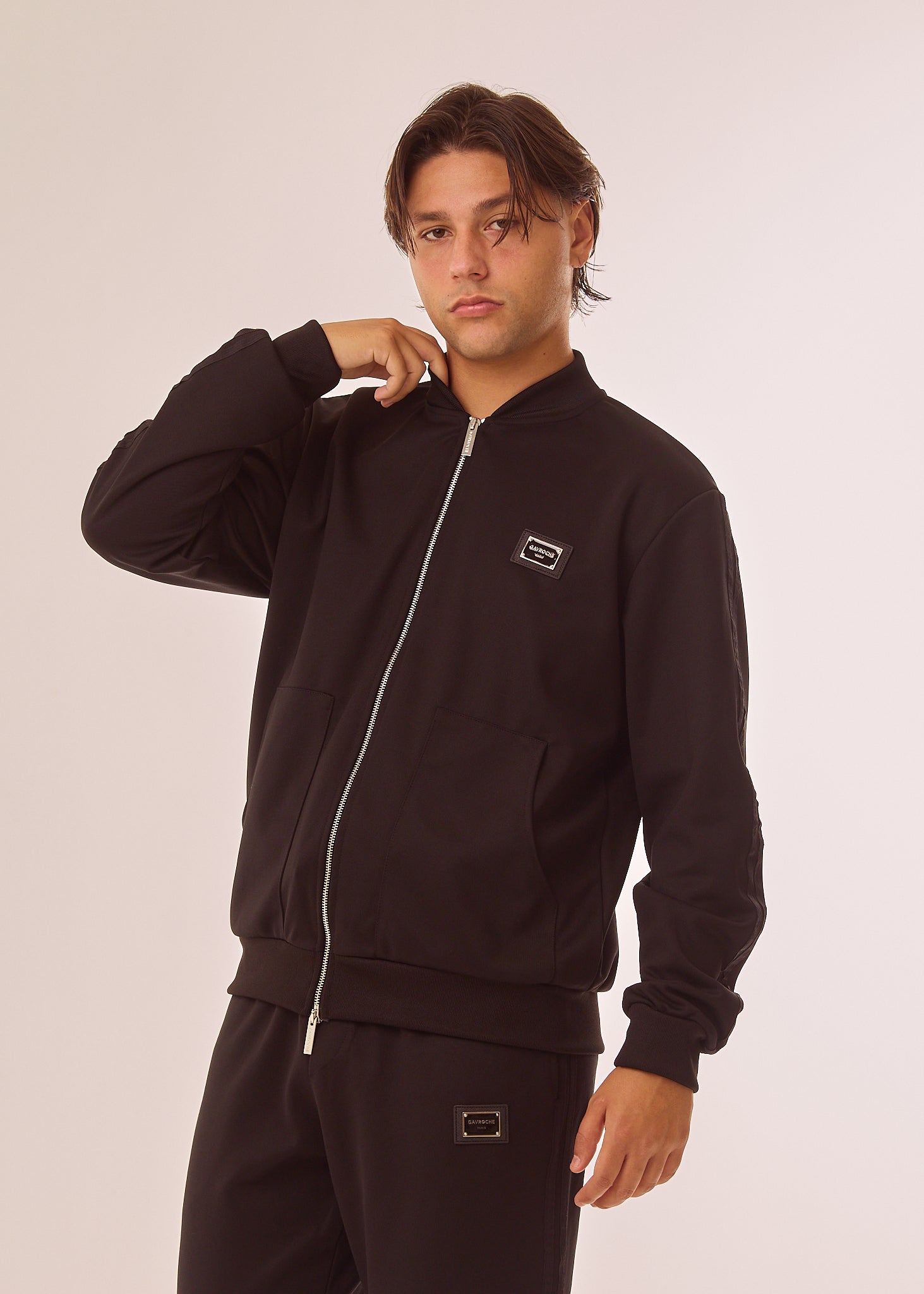 Felpa fullzip con placca logata