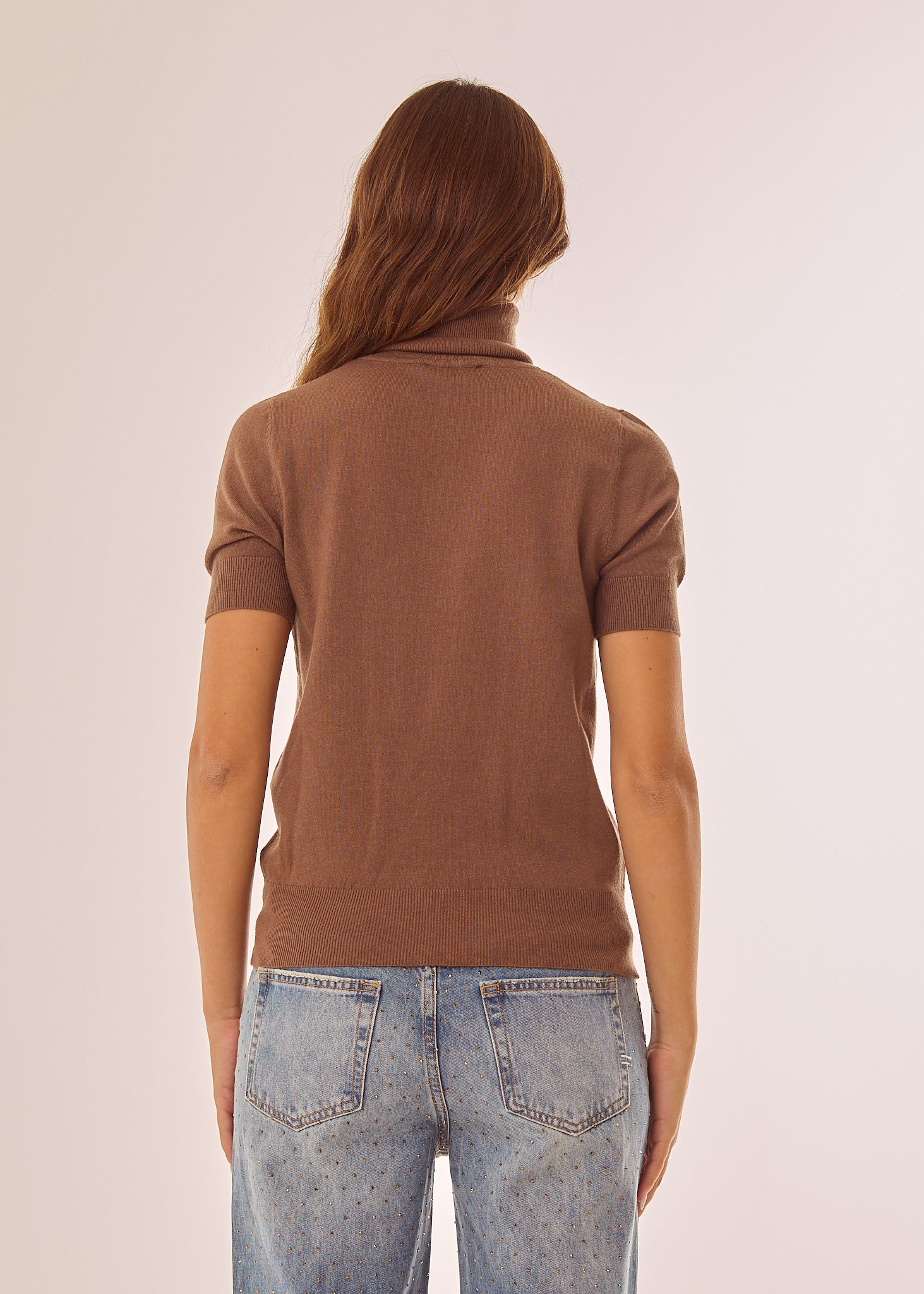 Maglia dolcevita a mezze maniche