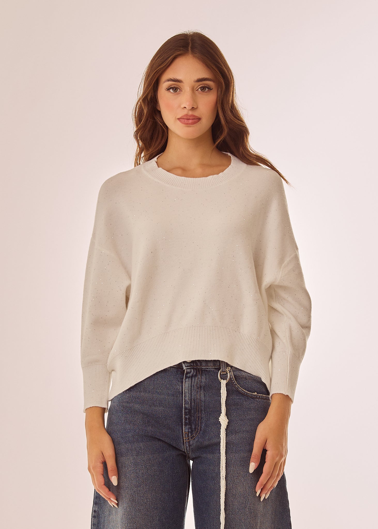 Maglia girocollo con taglio a scatoletta