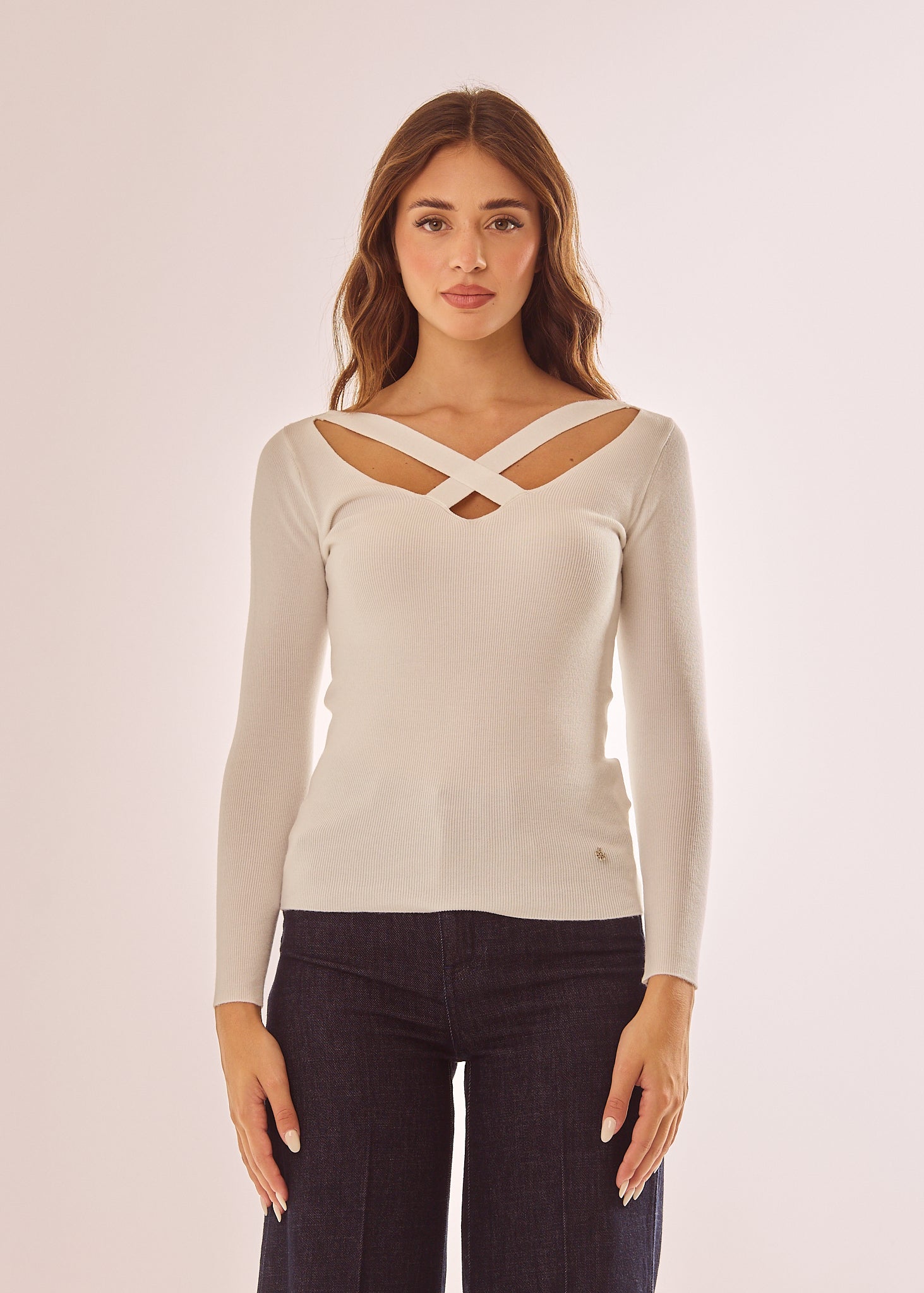 Maglia a costine con incrocio