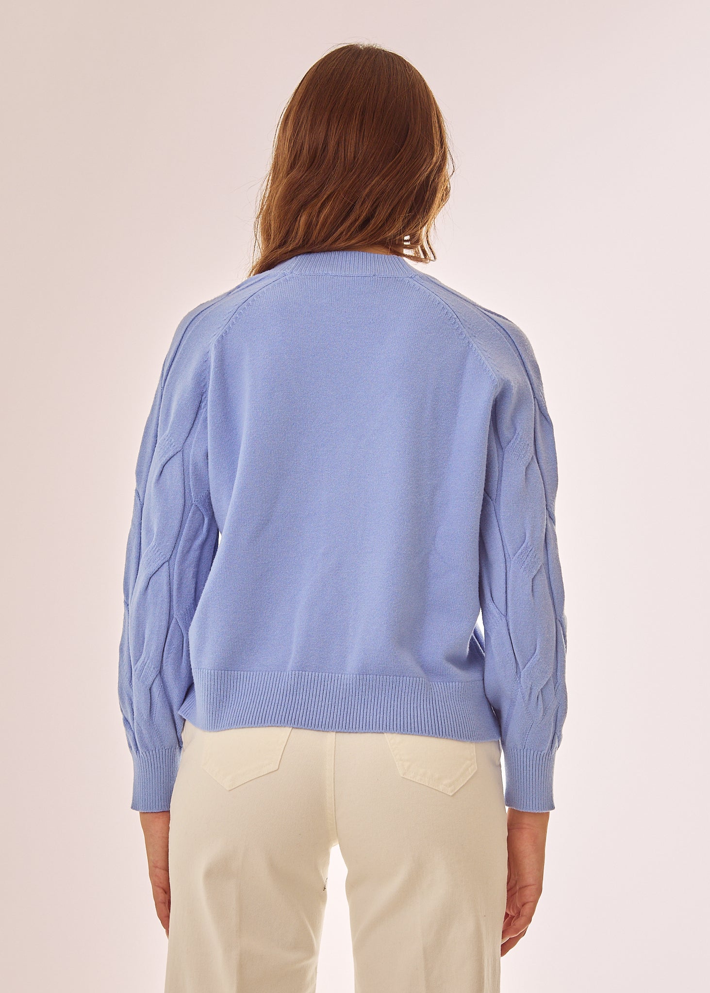 Cardigan con lavorazione a trecce