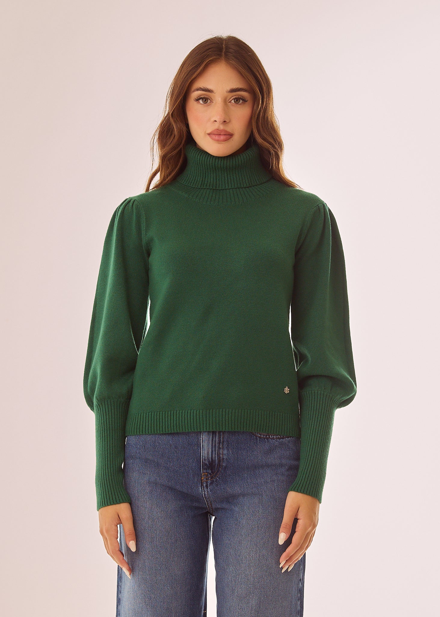 Maglia dolcevita con maniche lunghe a sbuffo