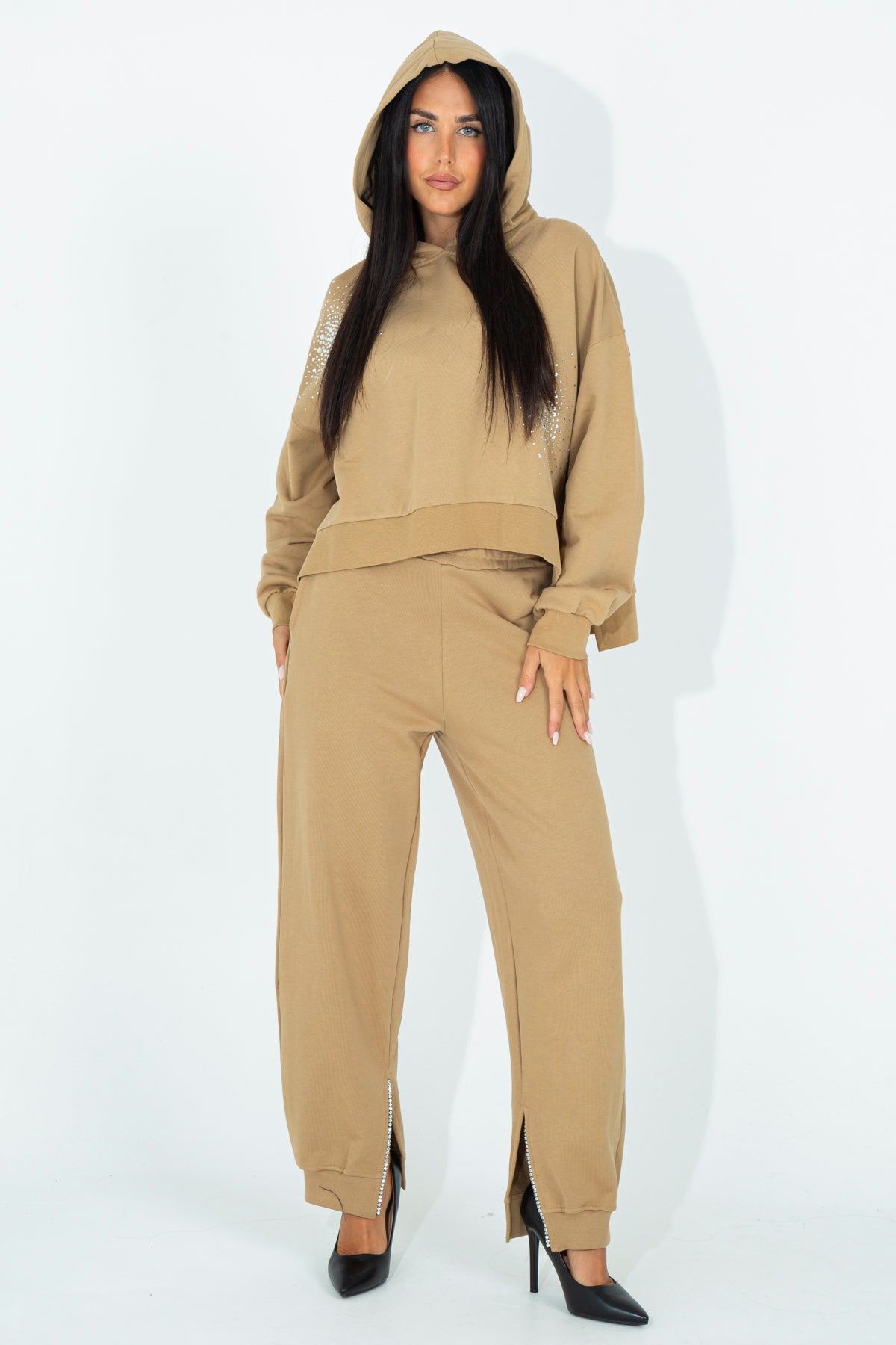 Tracksuit trousers with side opening