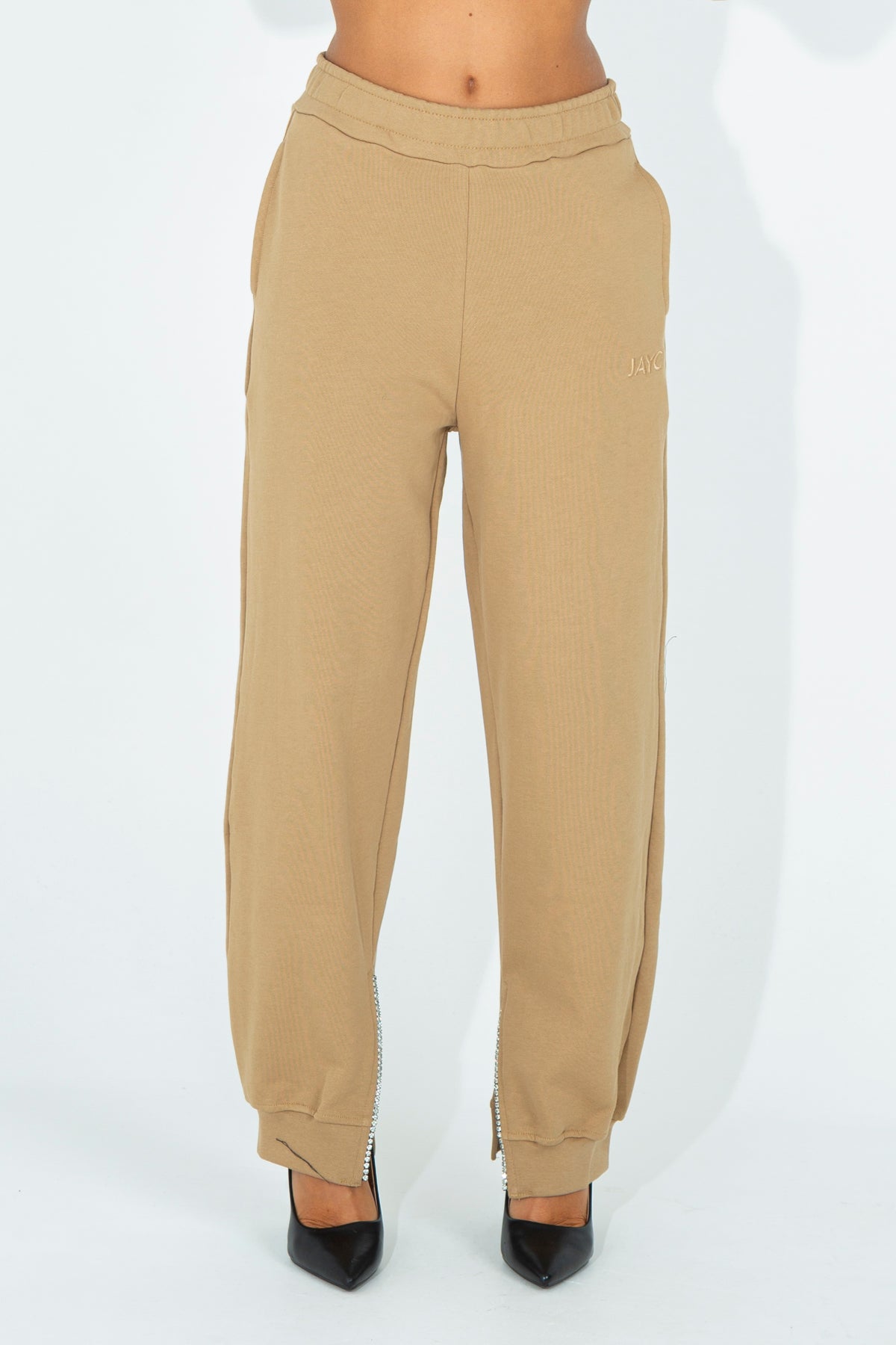 Tracksuit trousers with side opening