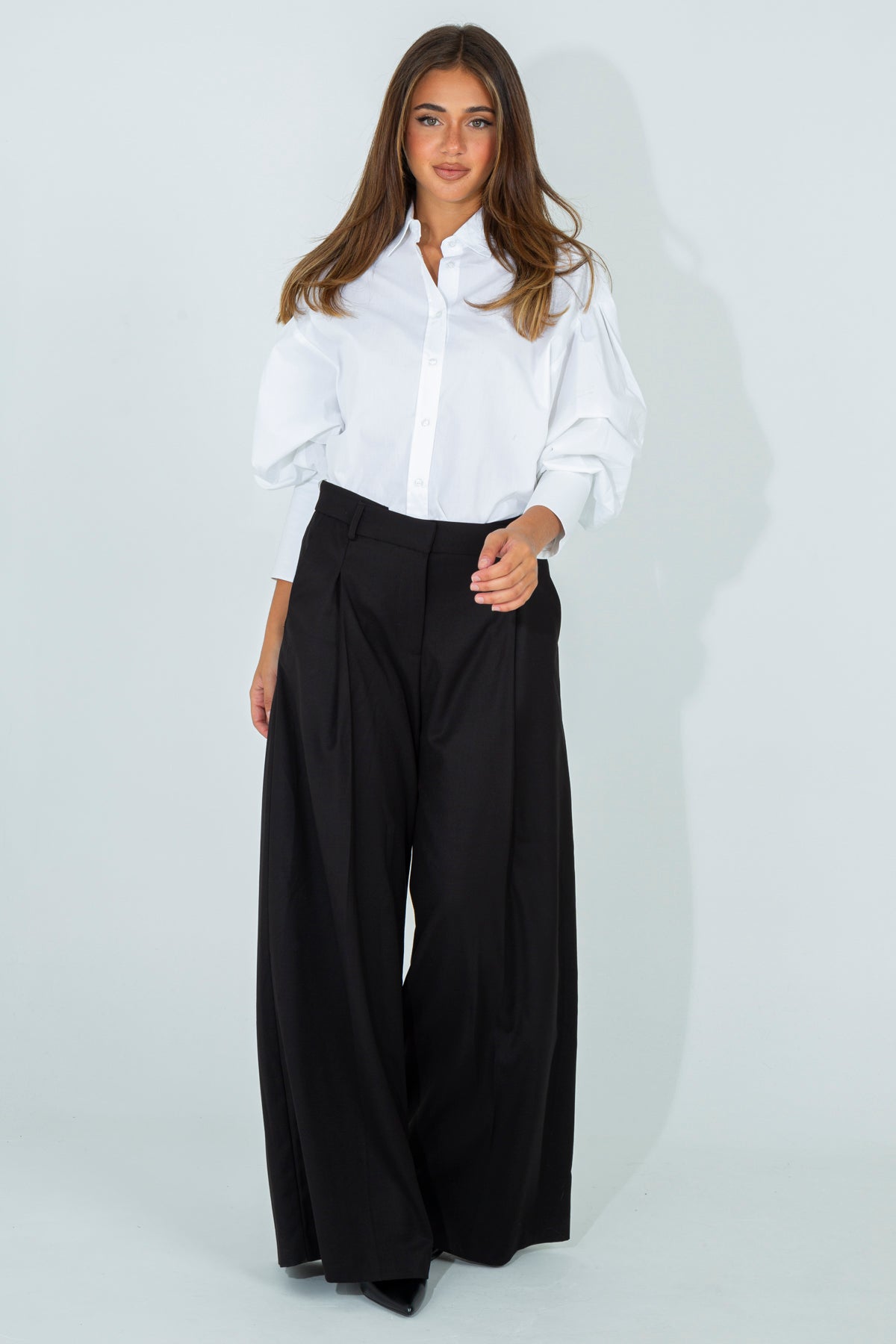 Poplin shirt with puff sleeves