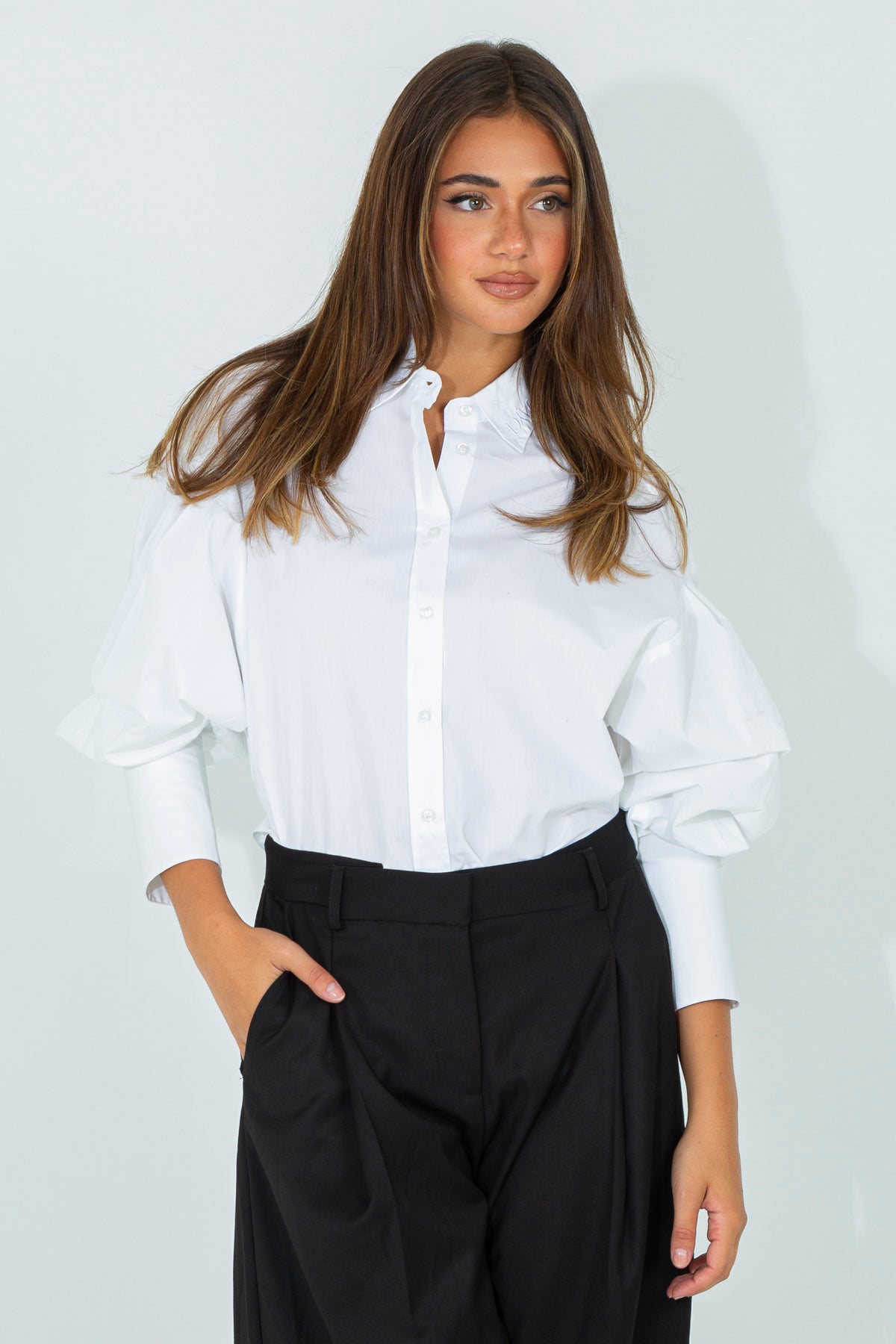 Poplin shirt with puff sleeves