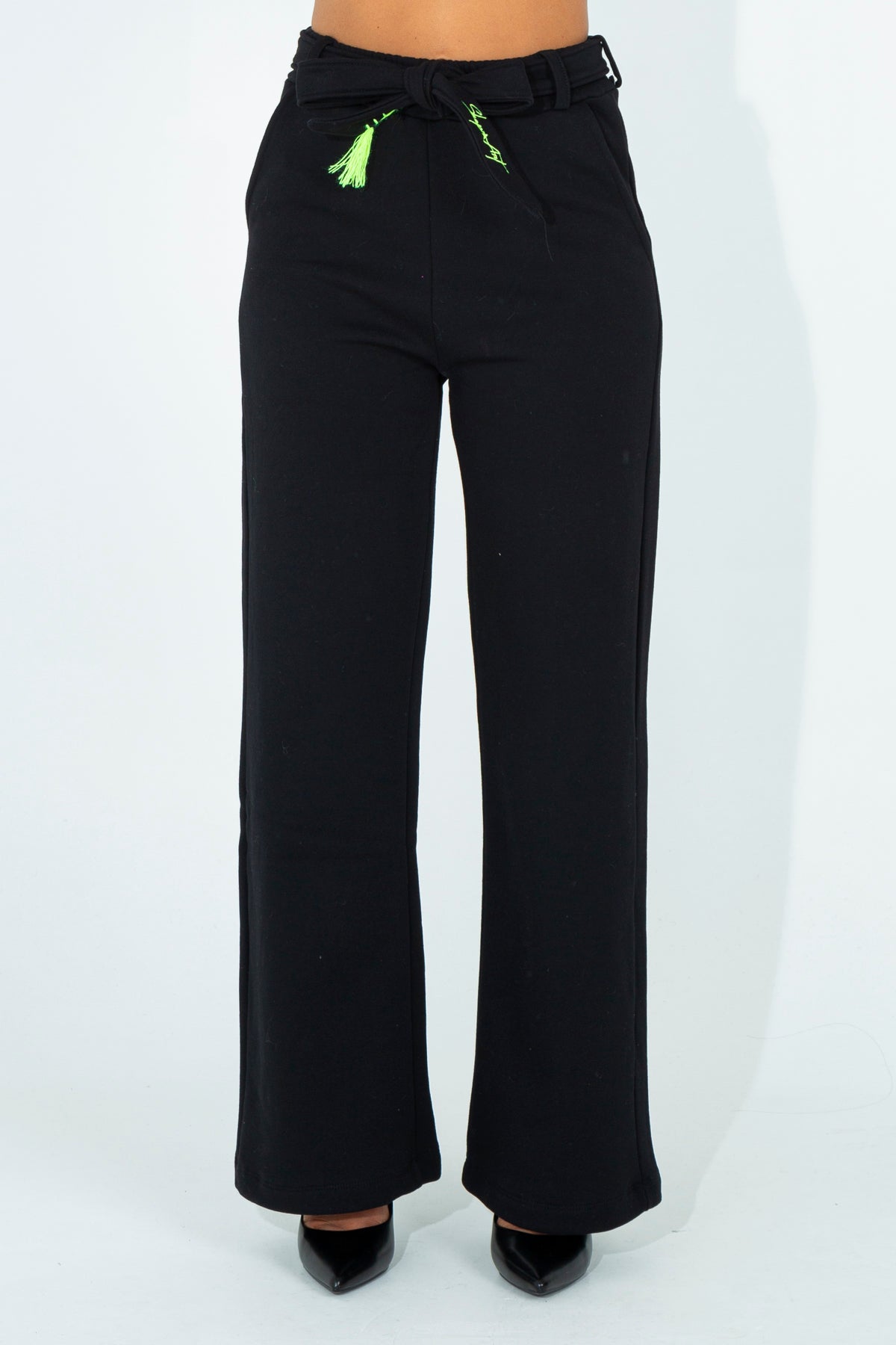 Tracksuit trousers with matching belt