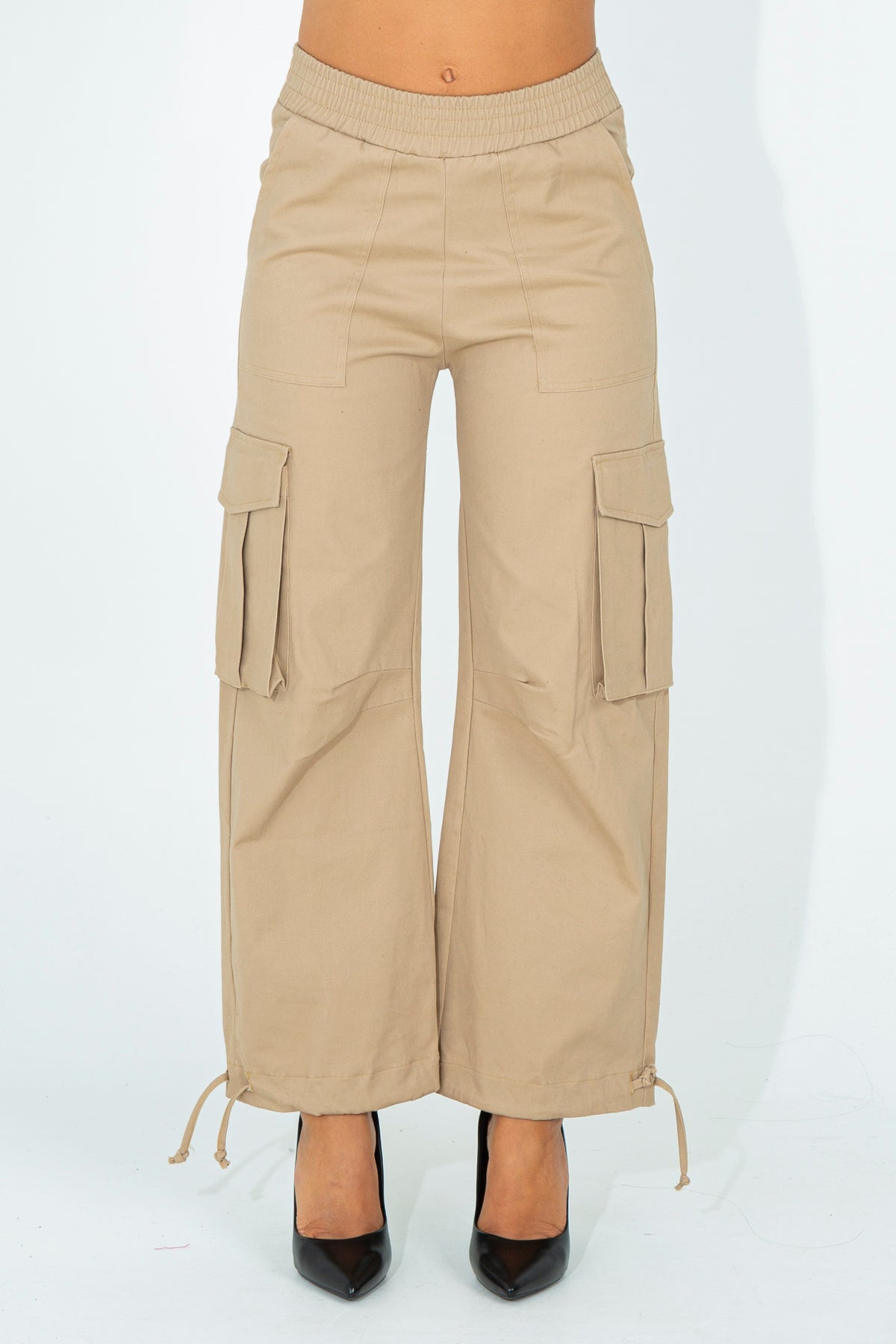 Cargo trousers in structured fabric