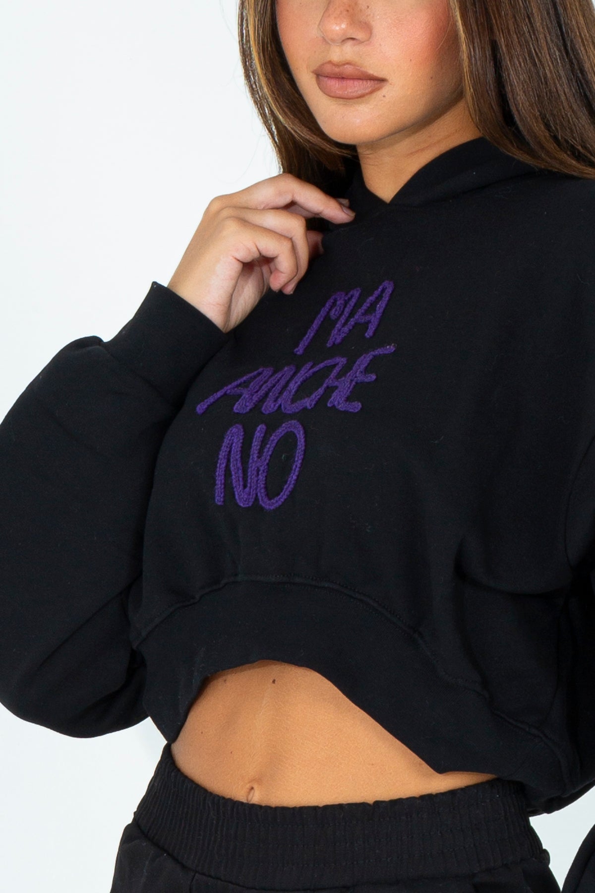 Crop sweatshirt with embroidered phrase