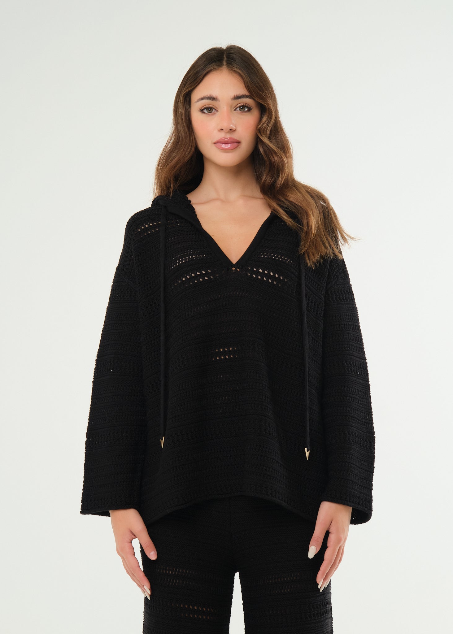 Maglia in filo con cappuccio