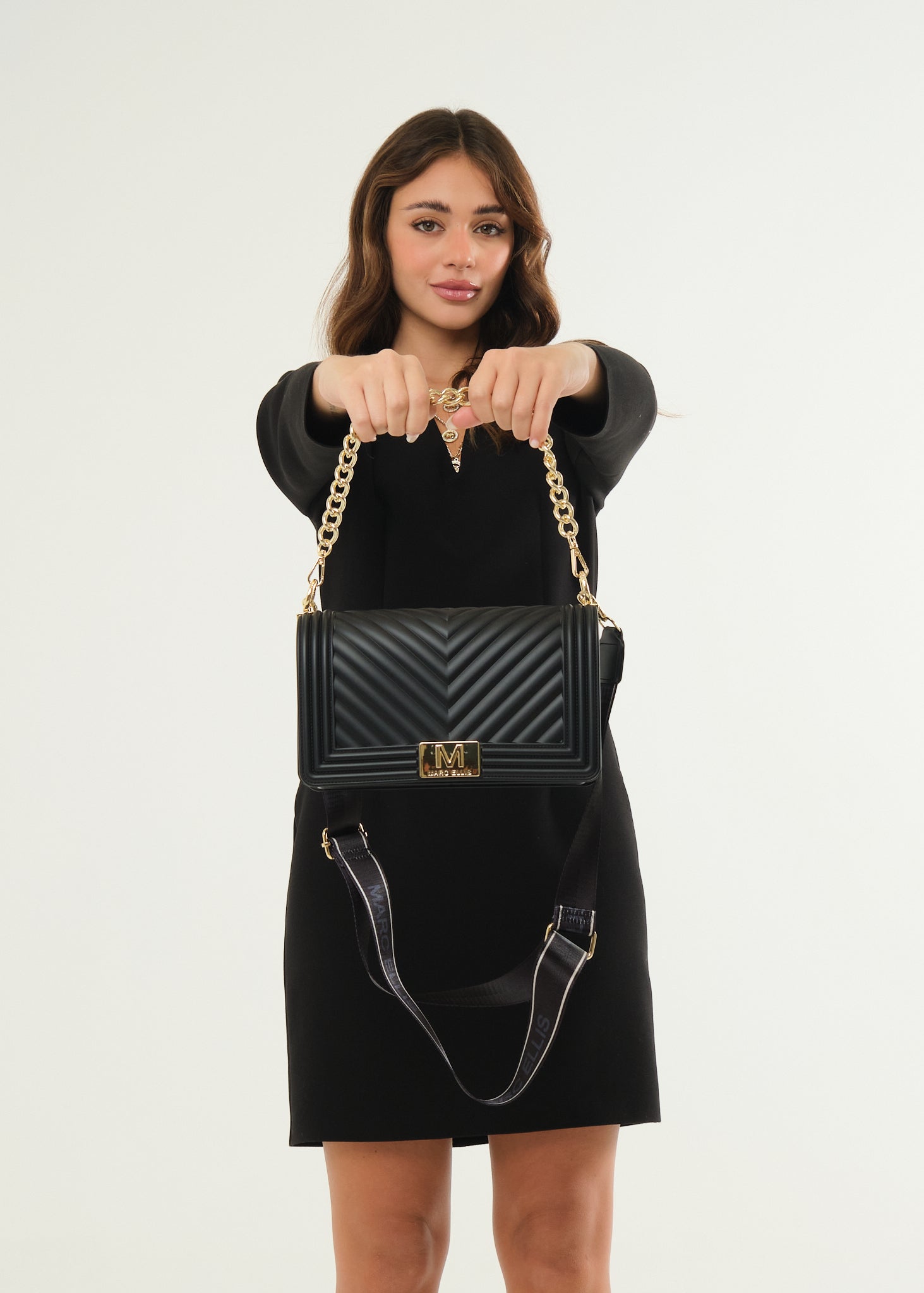 Borsa Flat M25