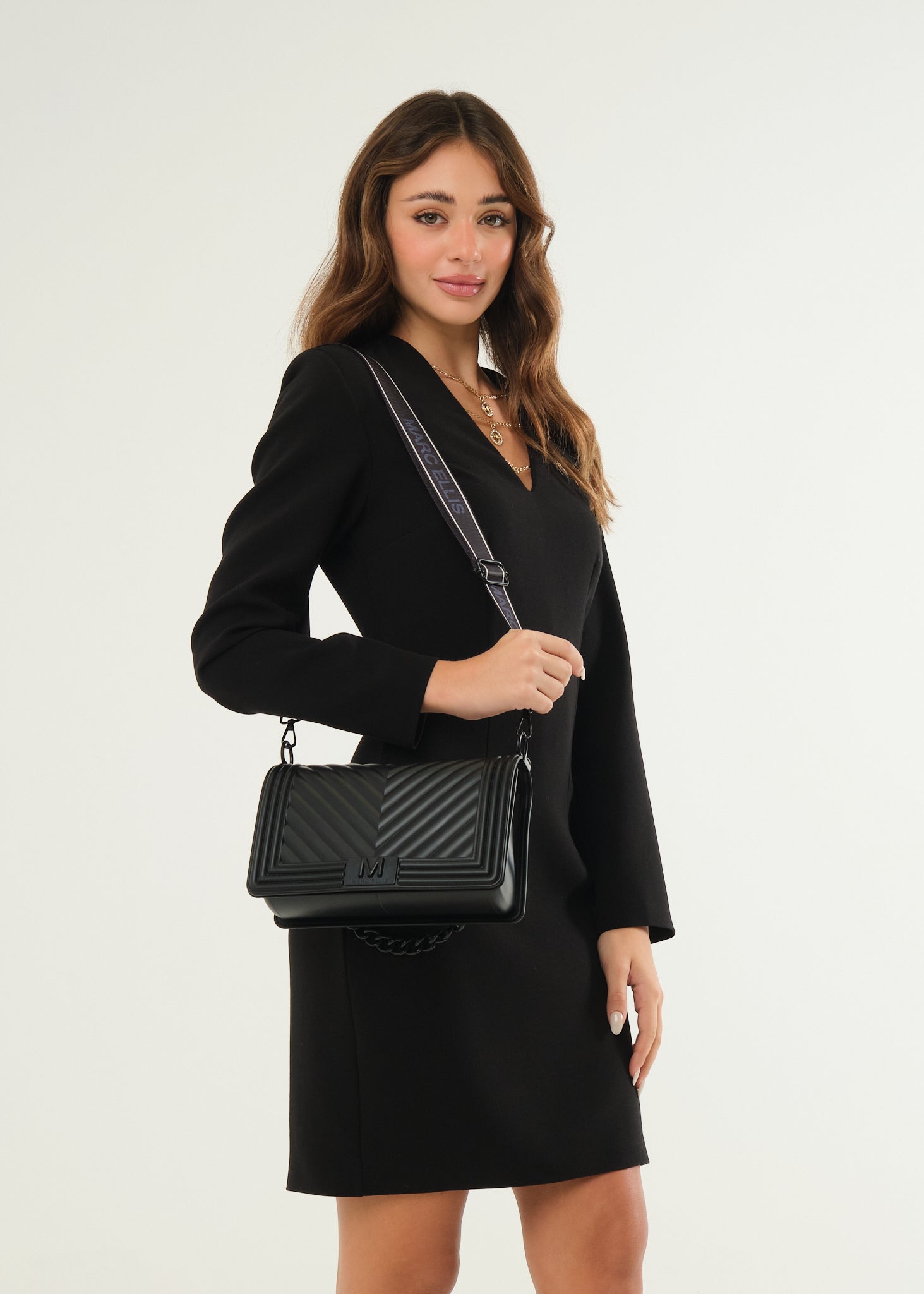 Borsa Flat M25