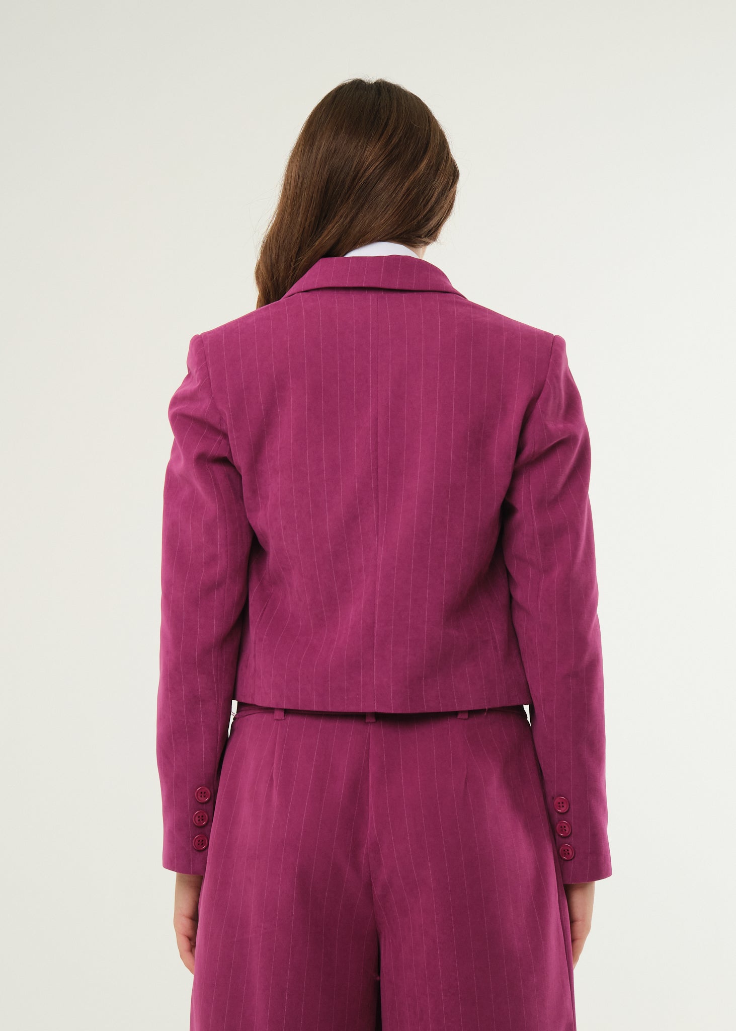 Giacca crop a taglio quadrato