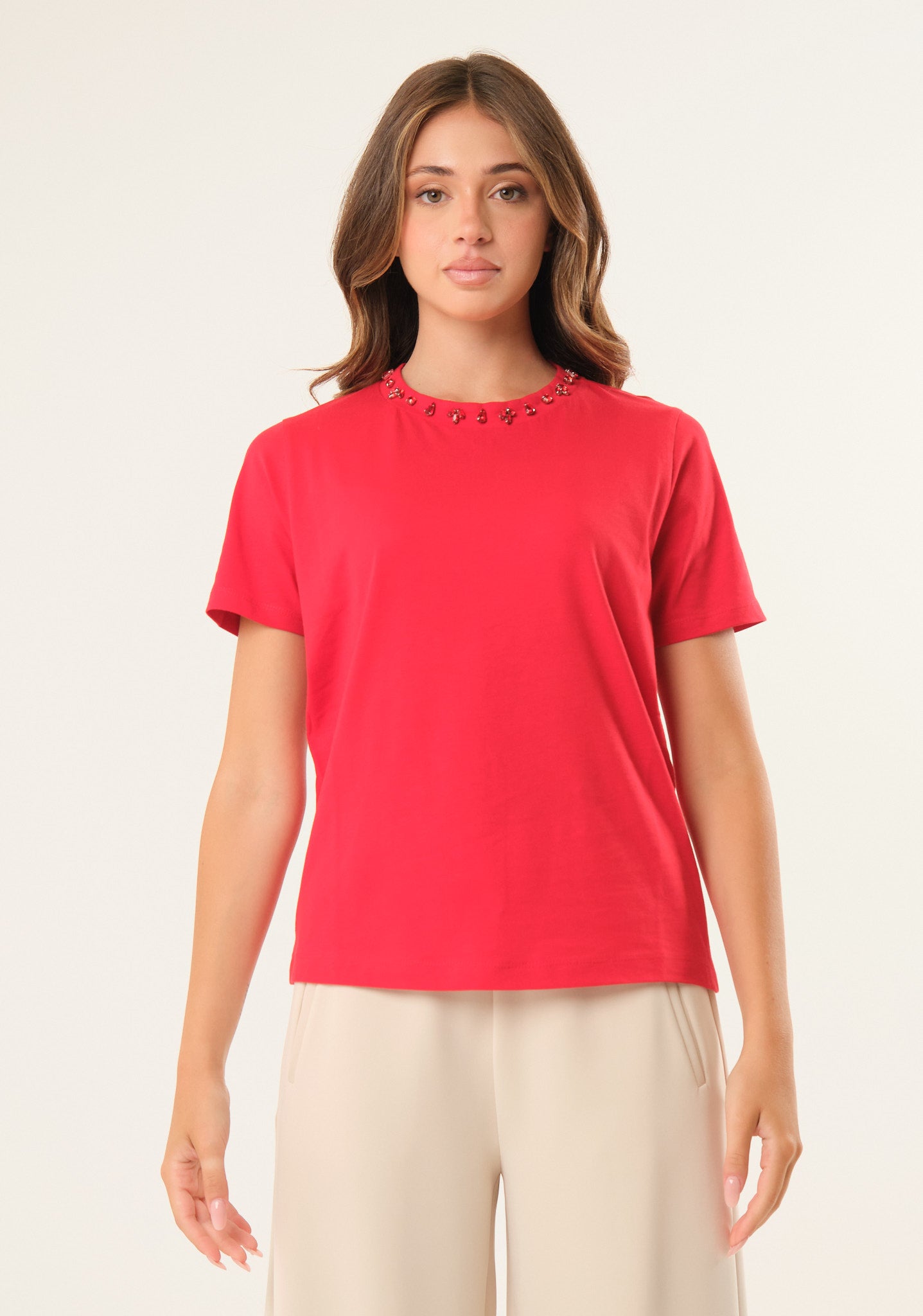 T-shirt con pietre