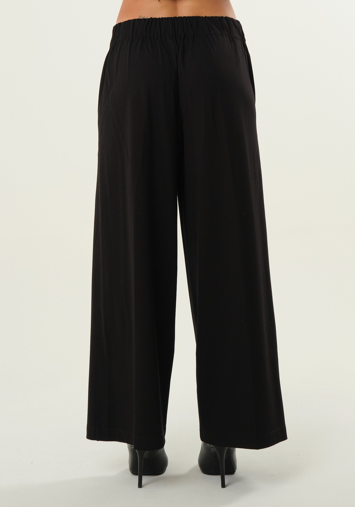 Pantalone in tessuto fermo a tinta unita