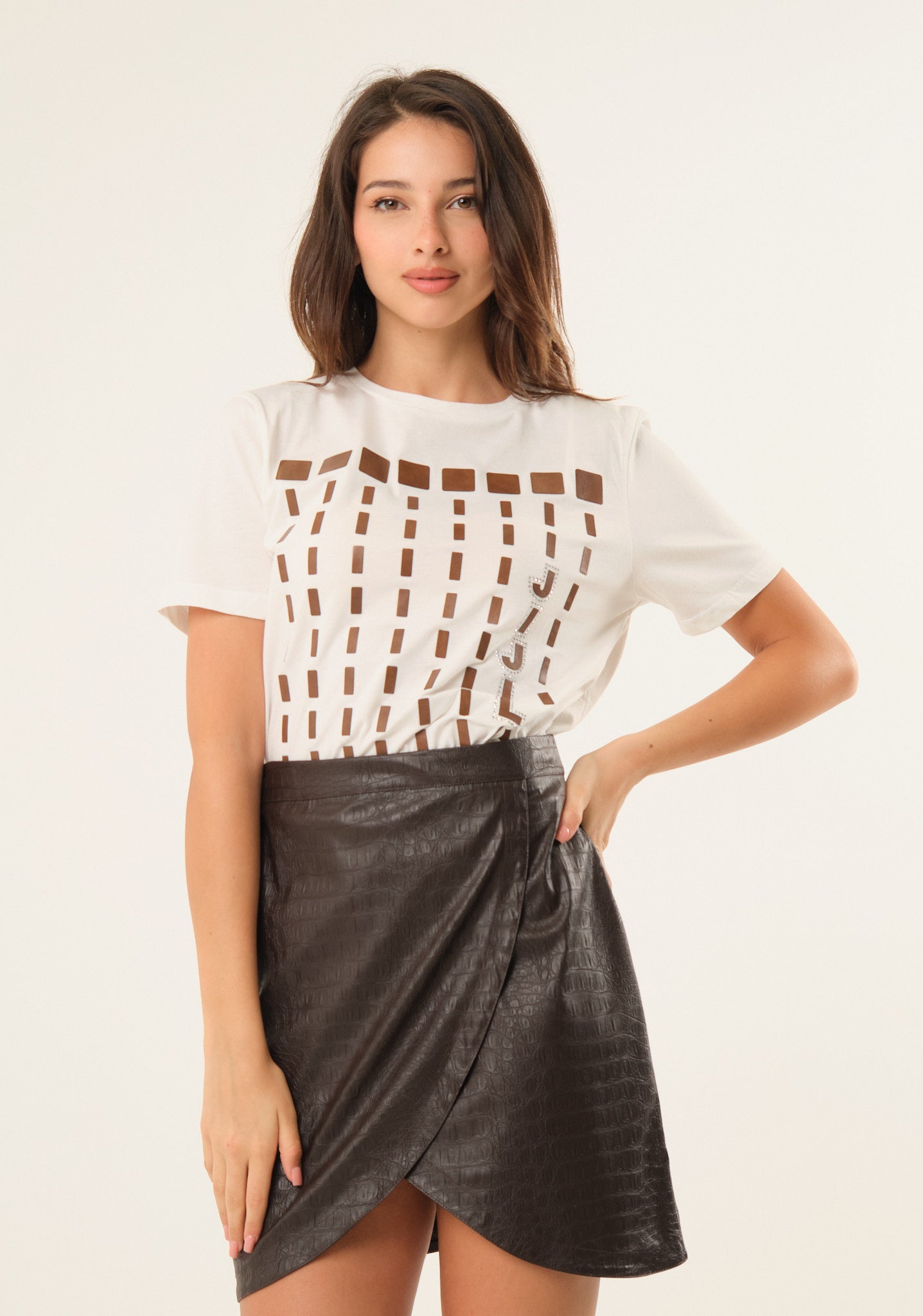 T-shirt con stampa lucida
