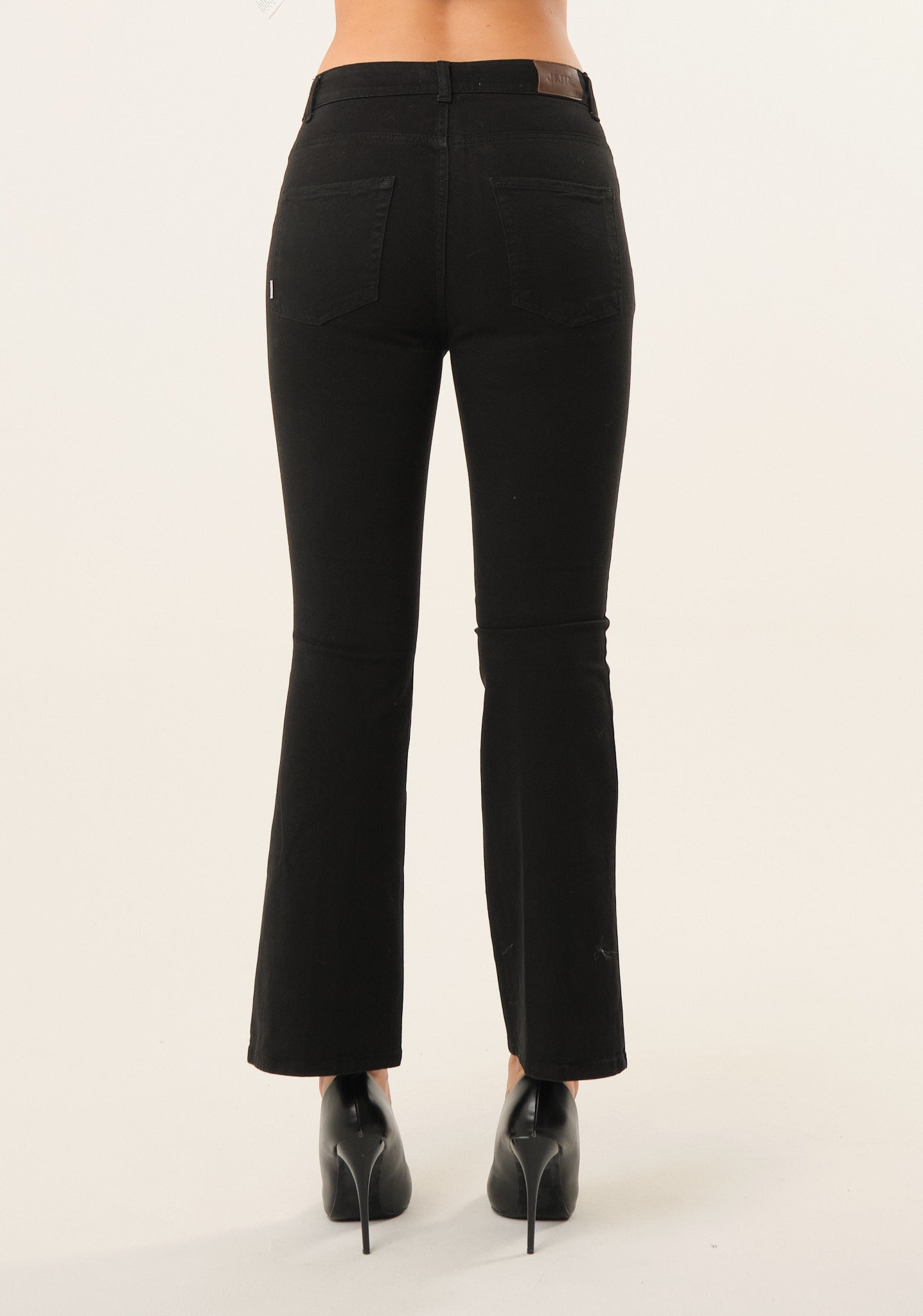 Jeans a trombetta
