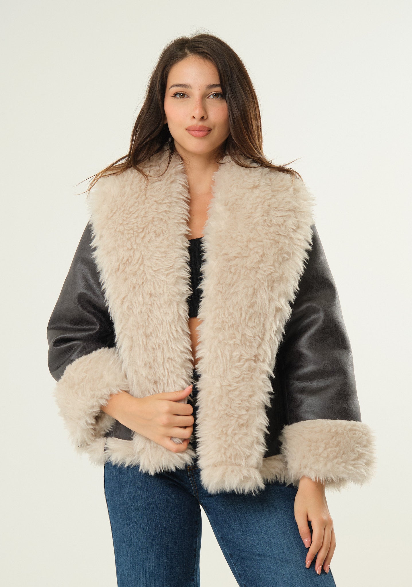 Cappotto corto con interno in teddy