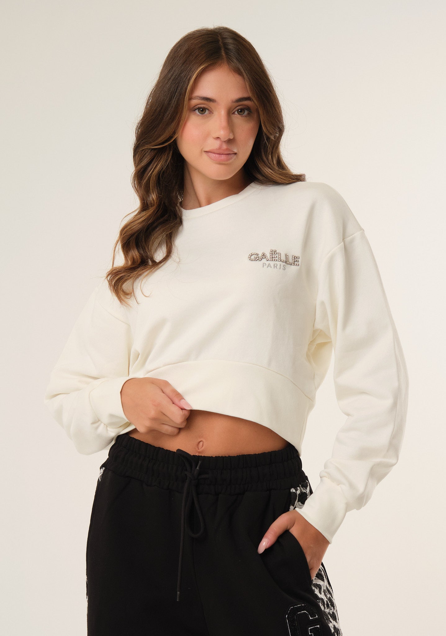 Felpa crop con logo gioiello