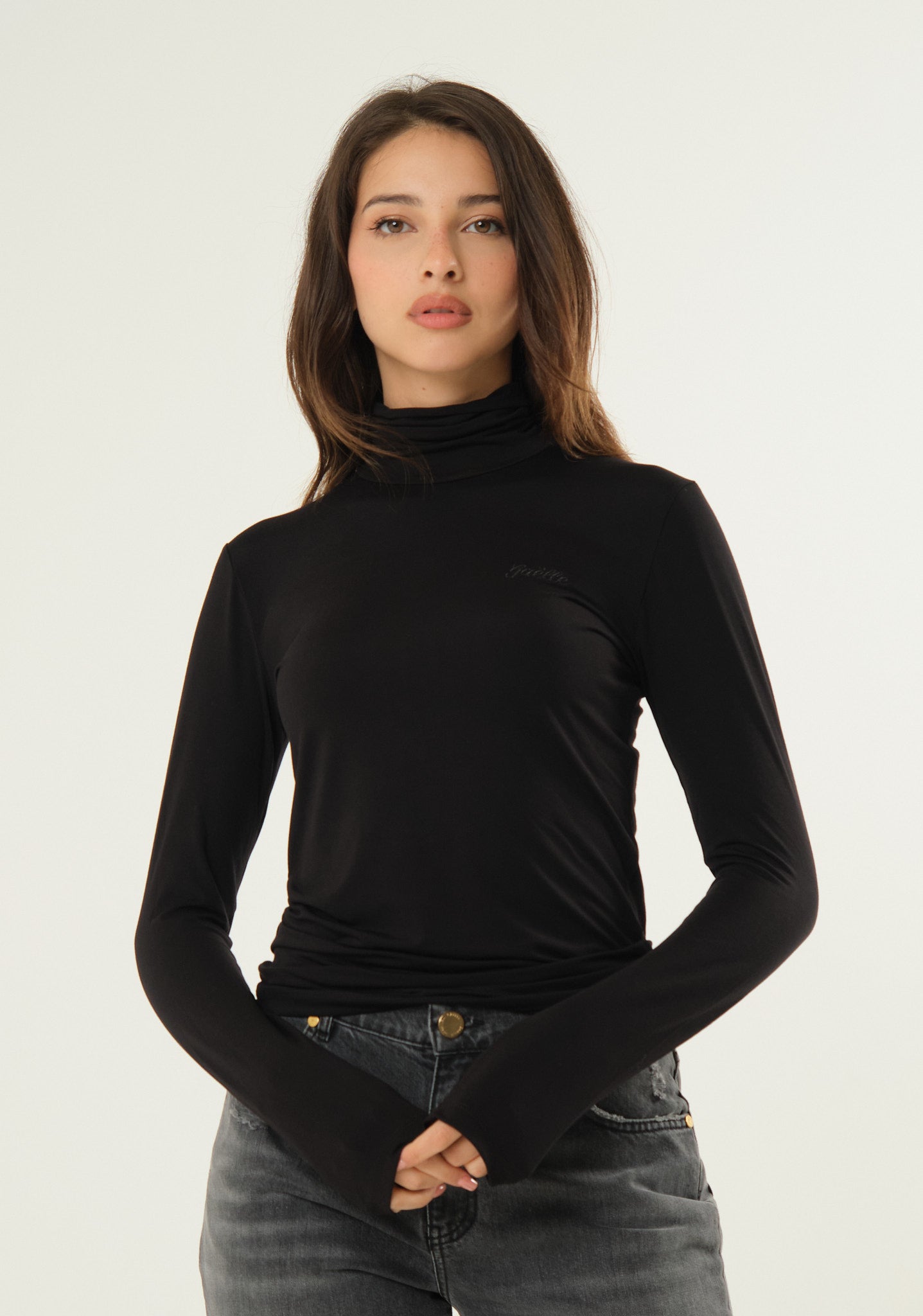 Maglia aderente a collo alto