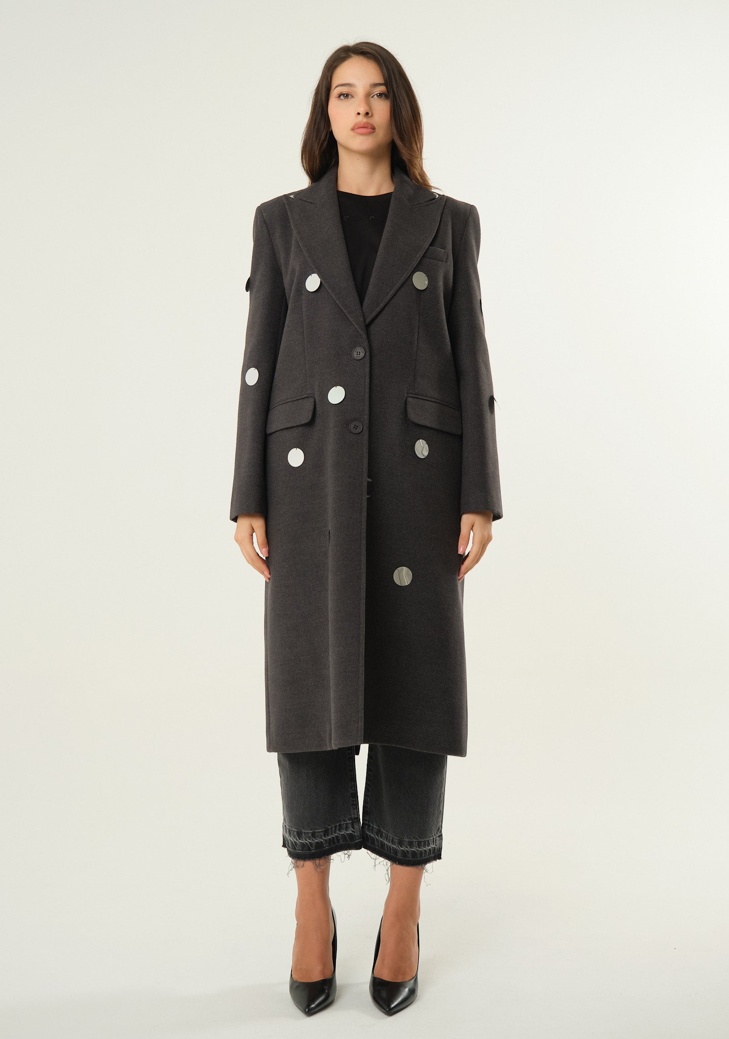 Cappotto lungo con applicazioni