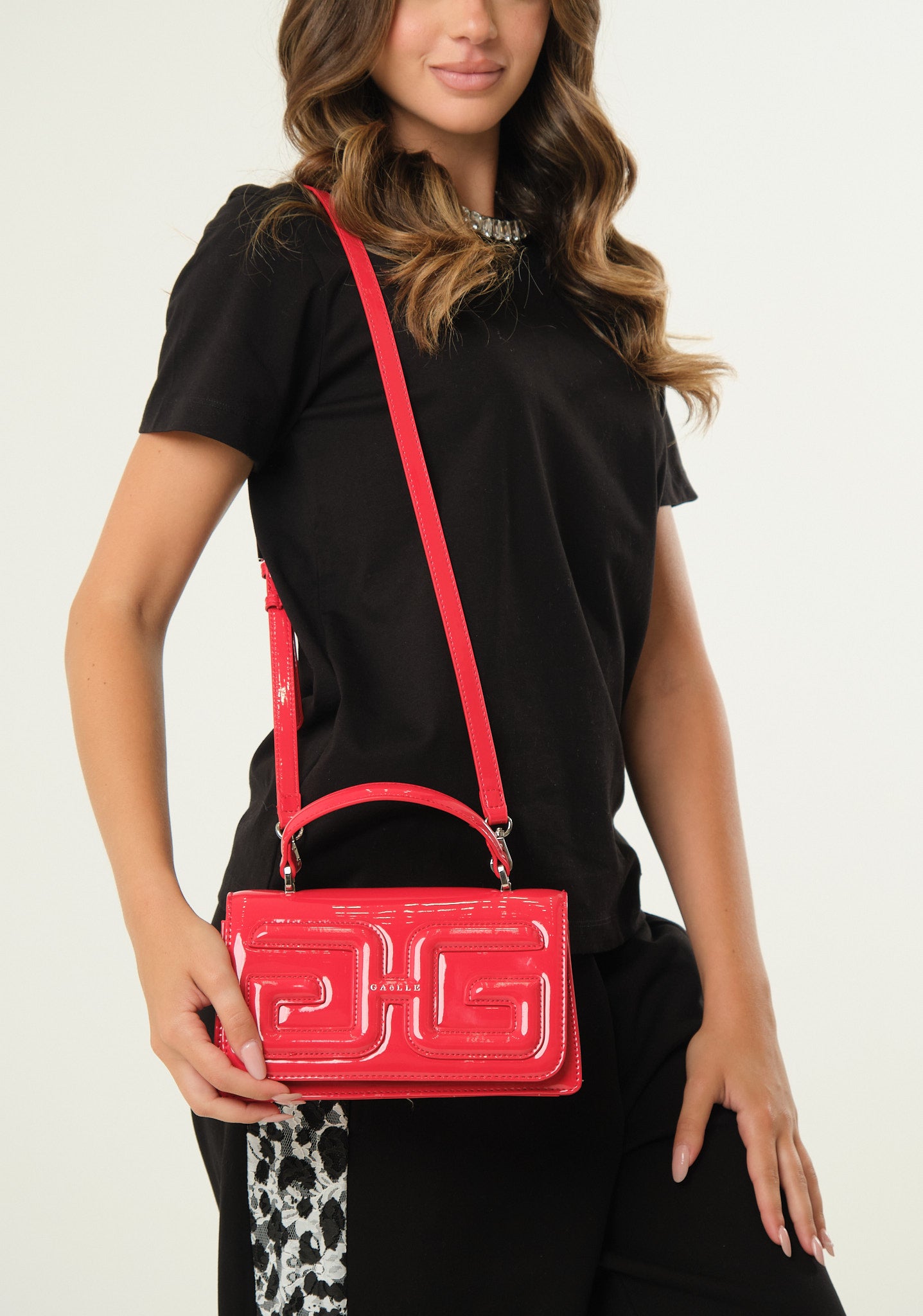 Borsa midi in vernice