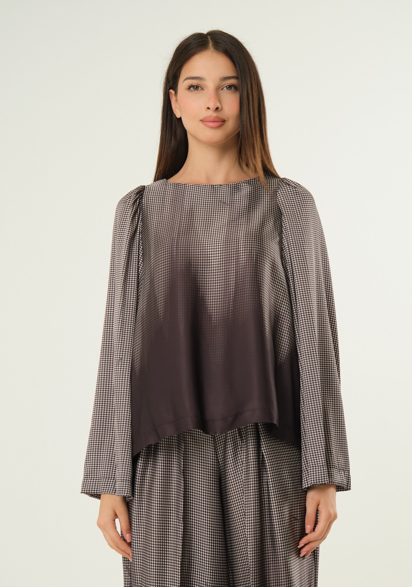 Blusa in fantasia sfumata