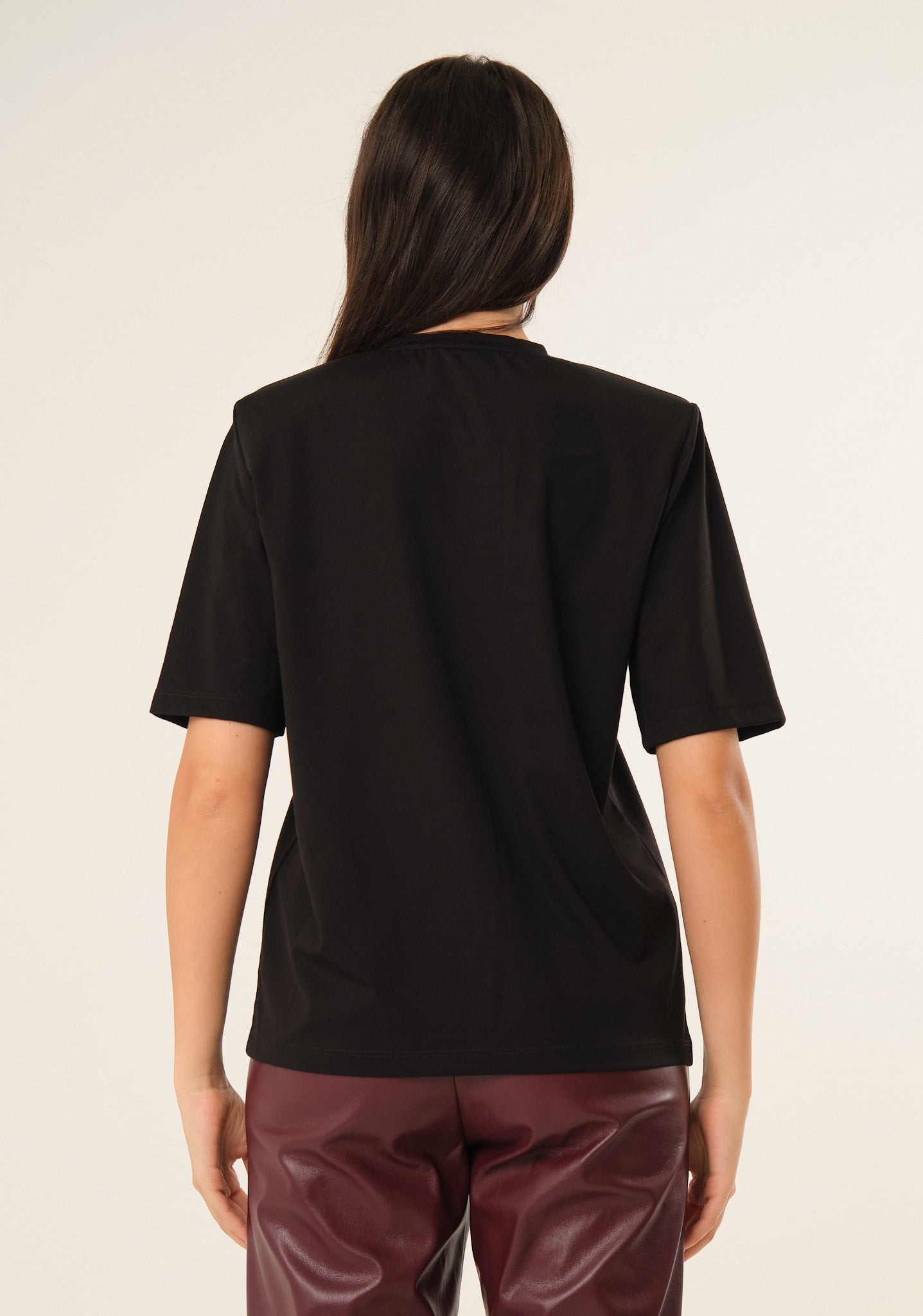 T-shirt in jersey con spalline