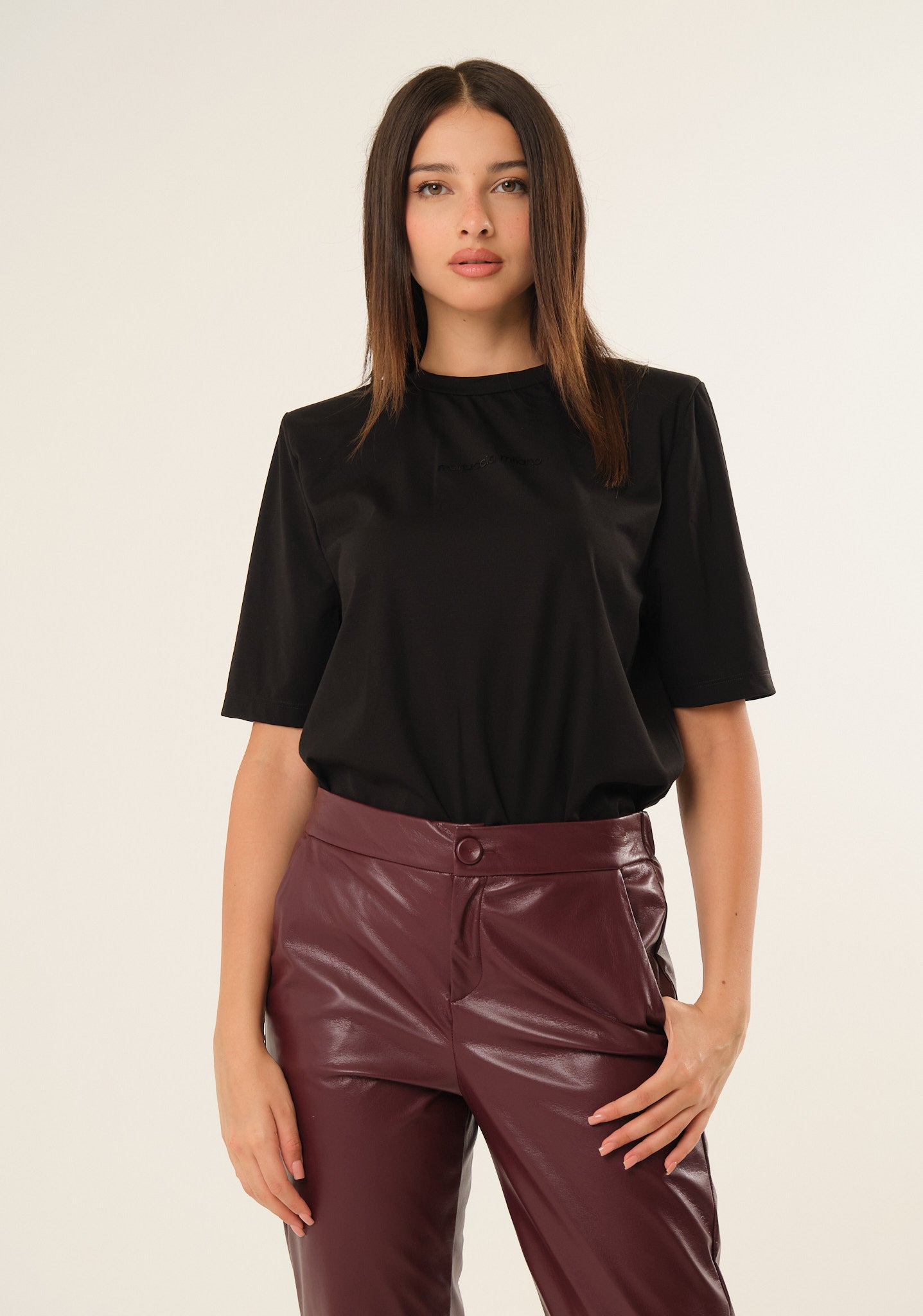 T-shirt in jersey con spalline