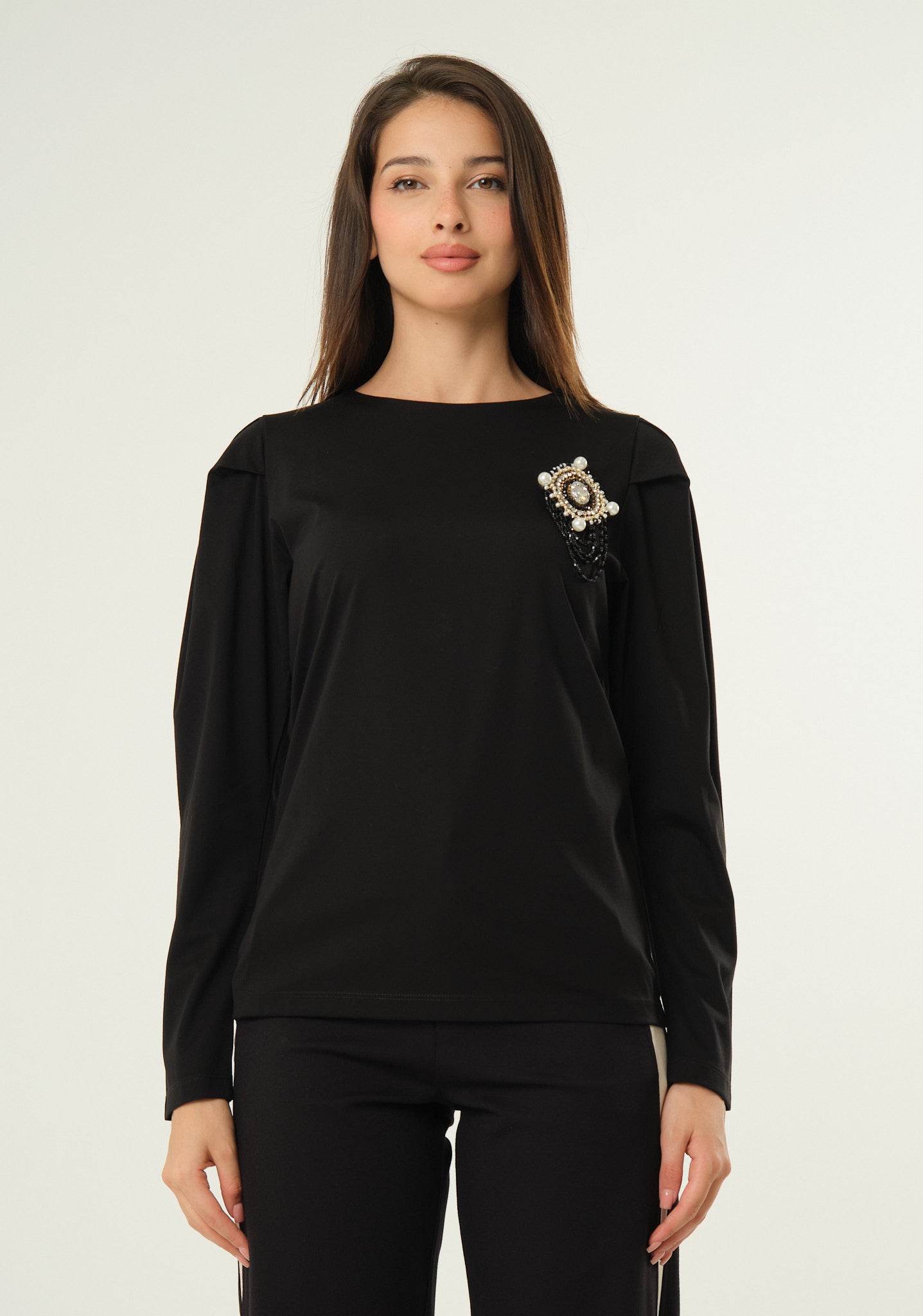 Maglia in jersey con spilla removibile