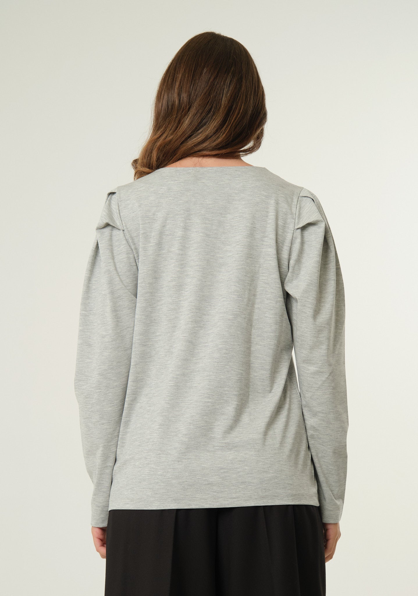 Maglia in jersey con spilla removibile