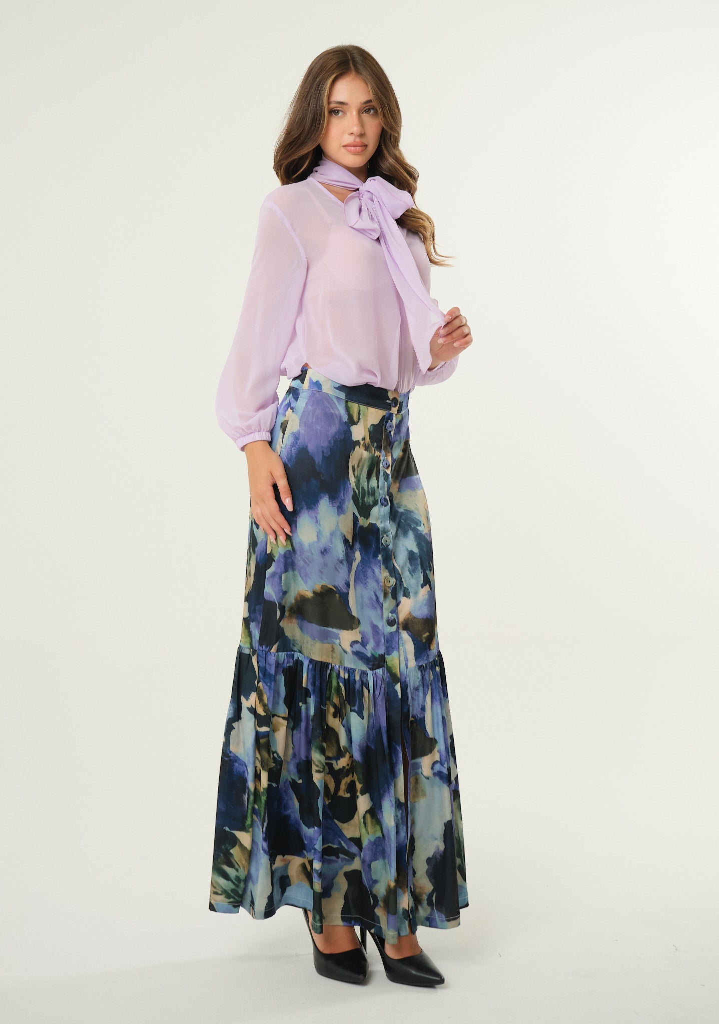 Blusa in georgette con fusciacca al collo