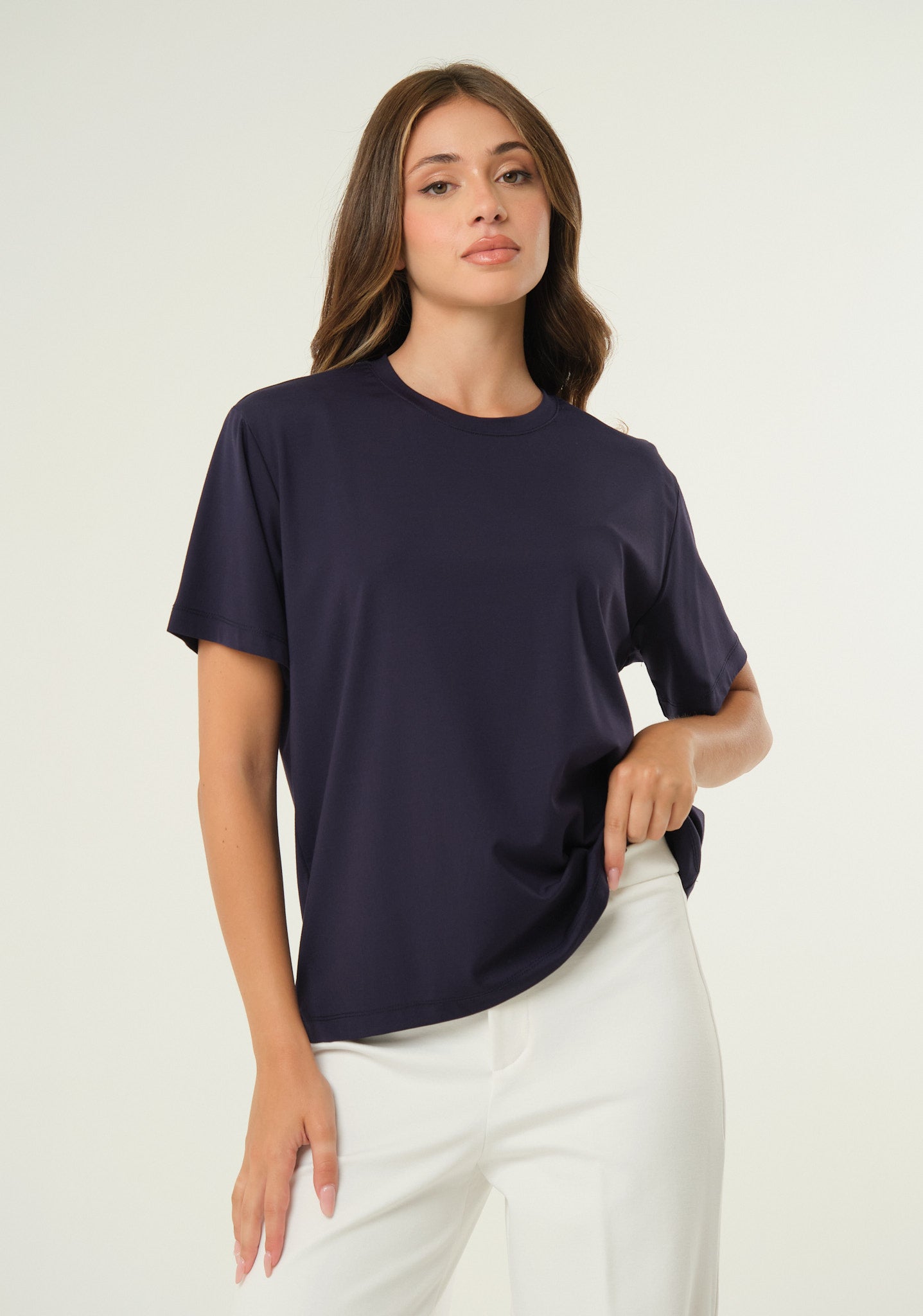 T-shirt in jersey con spilla removibile
