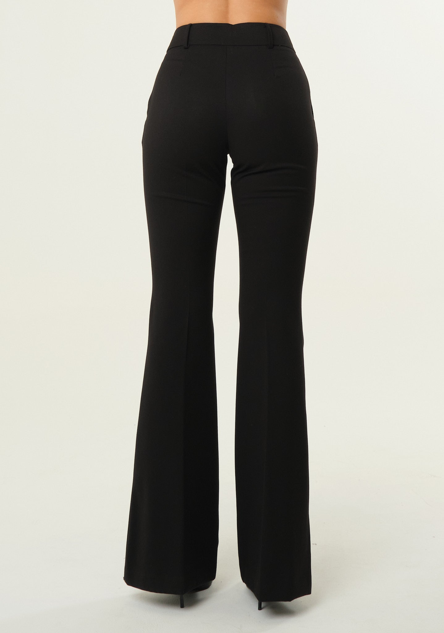 Pantaloni a zampa