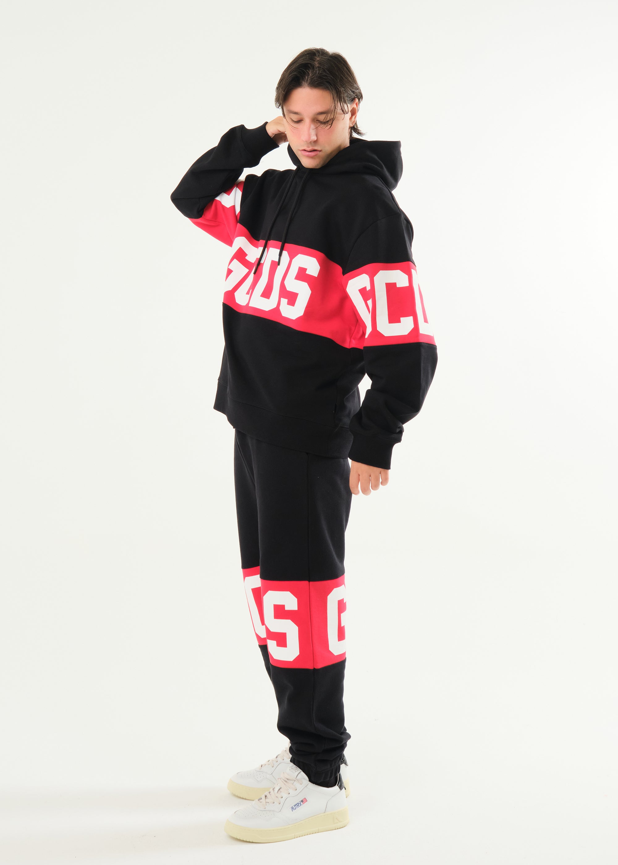 Felpa basic con cappuccio